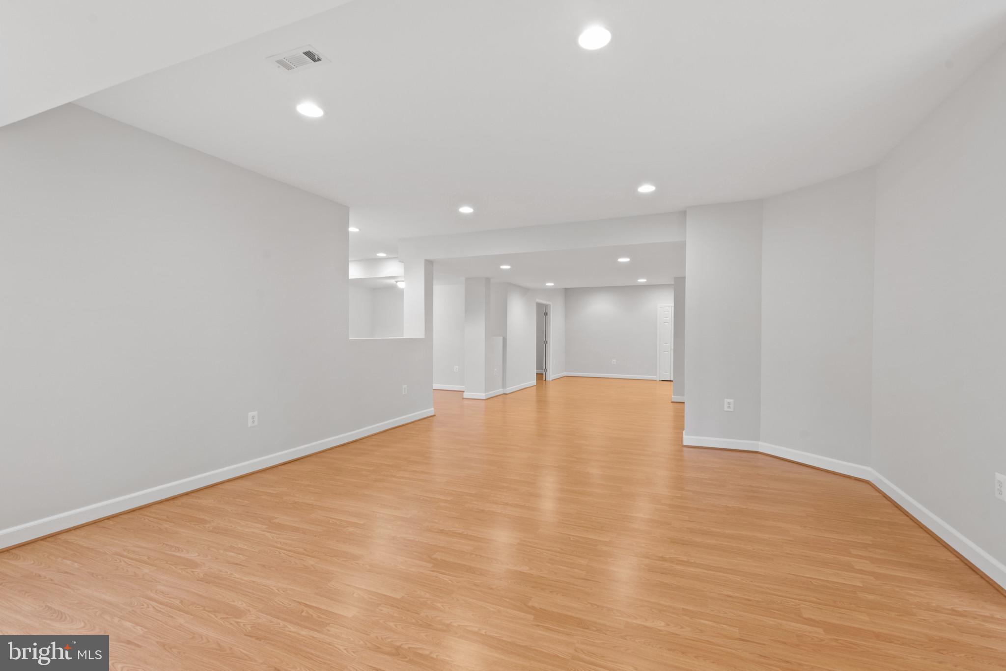 CARLEE MANOR - Residential