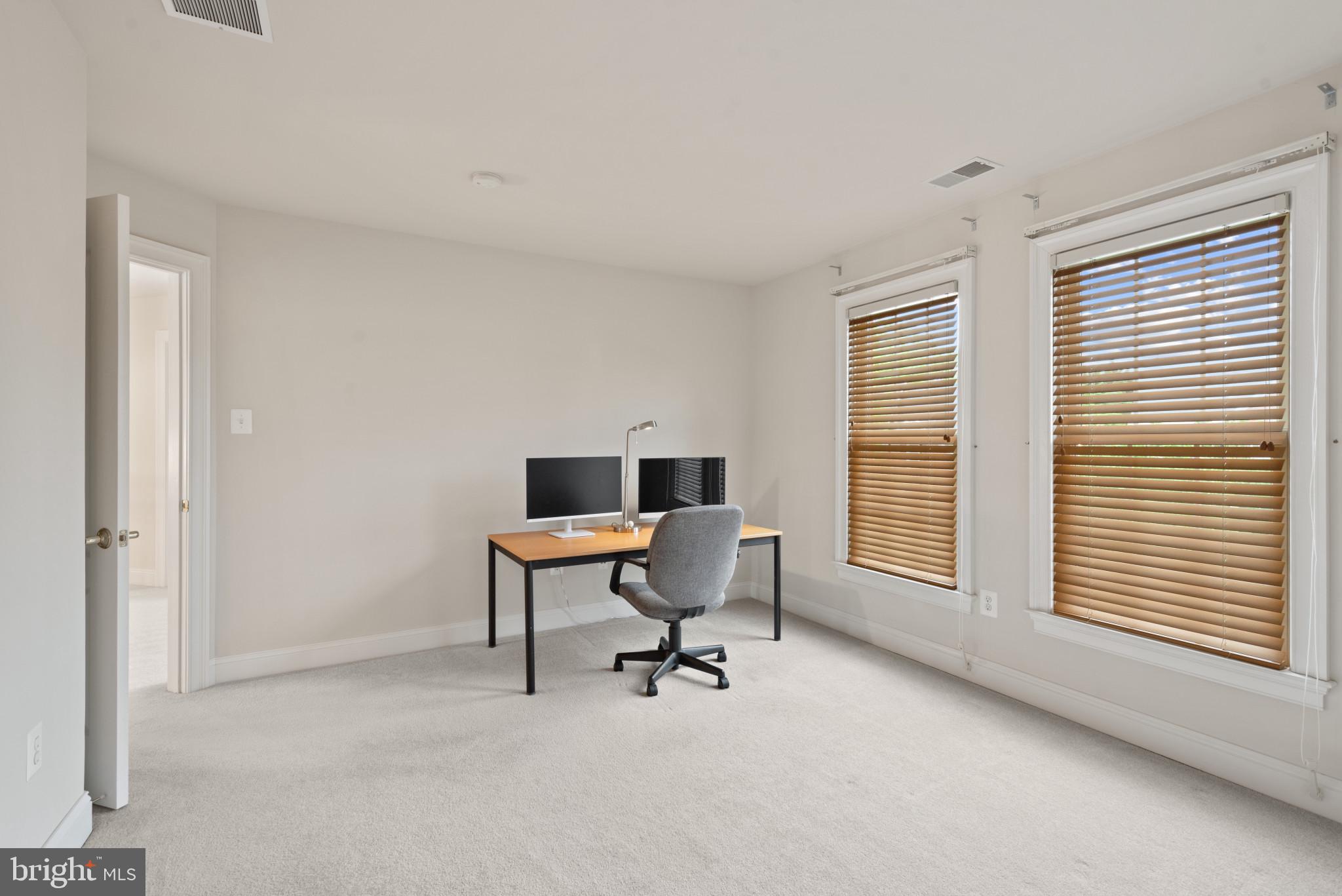 CARLEE MANOR - Residential