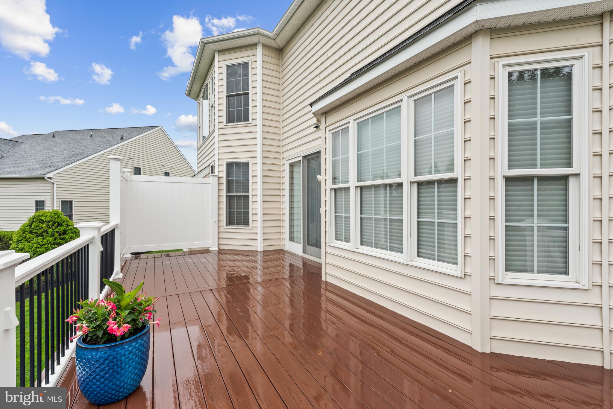 CARLEE MANOR - Residential