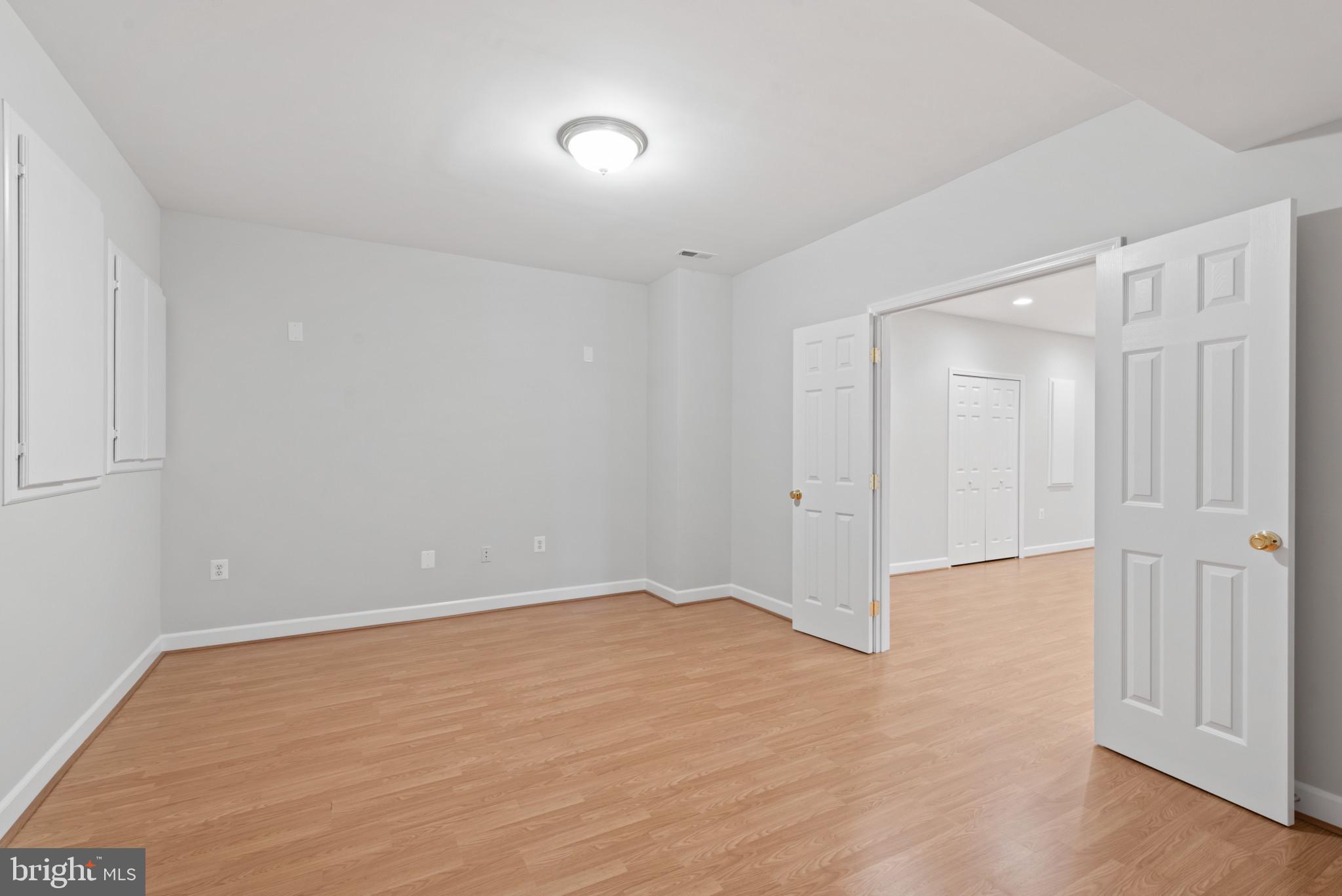 CARLEE MANOR - Residential