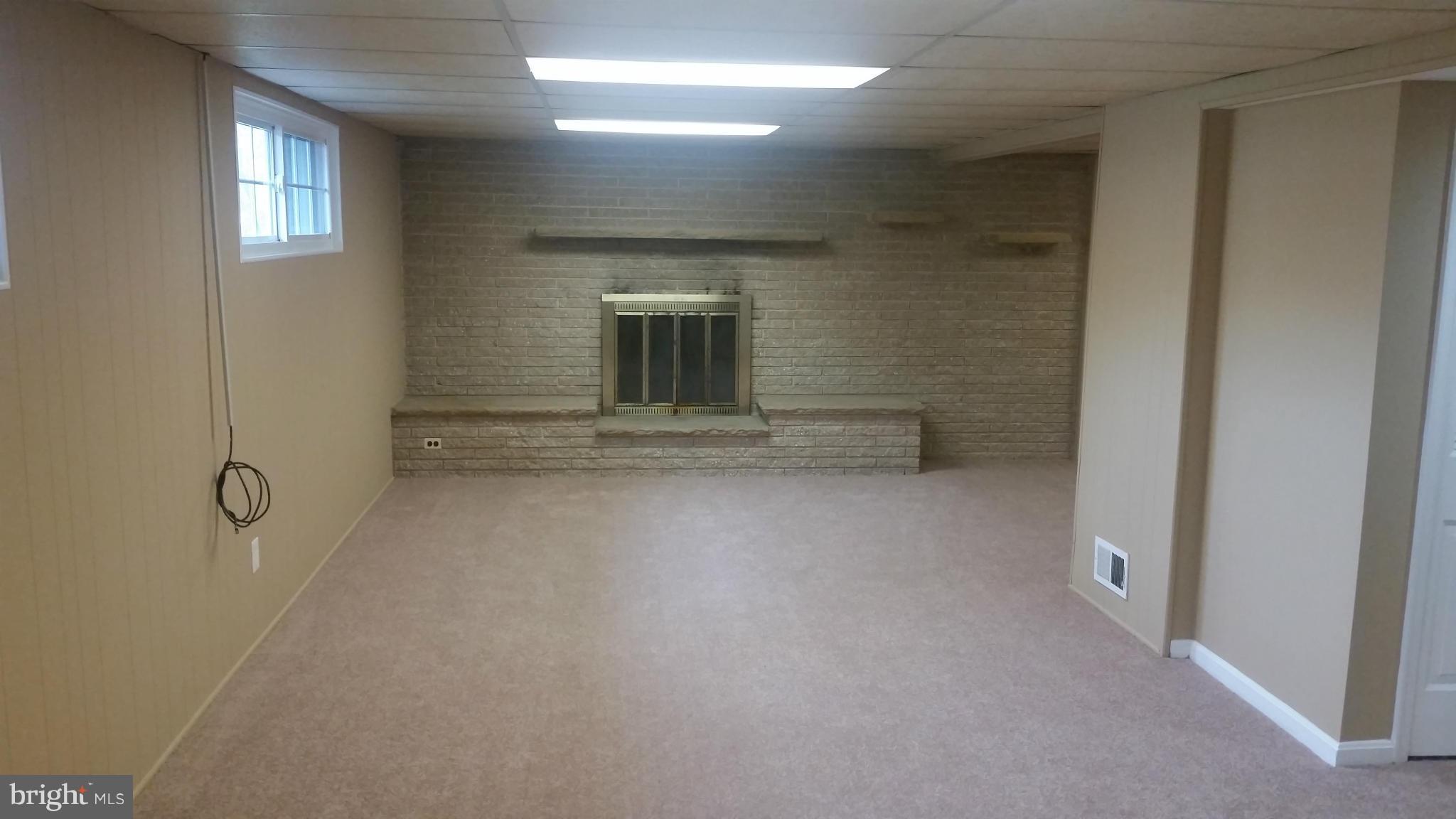 HARMONY HILLS - Residential Lease