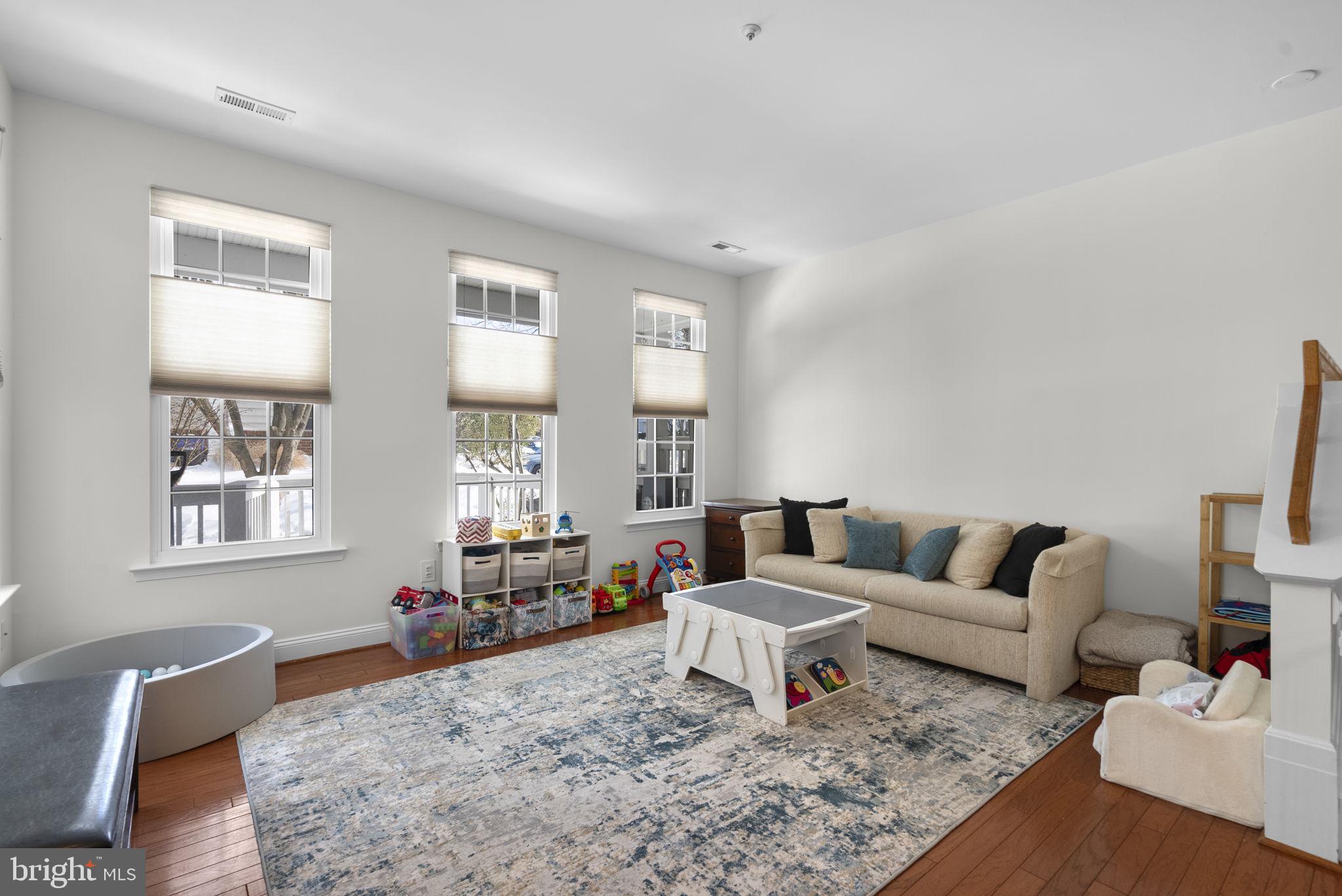 GERMANTOWN ESTATES - Residential