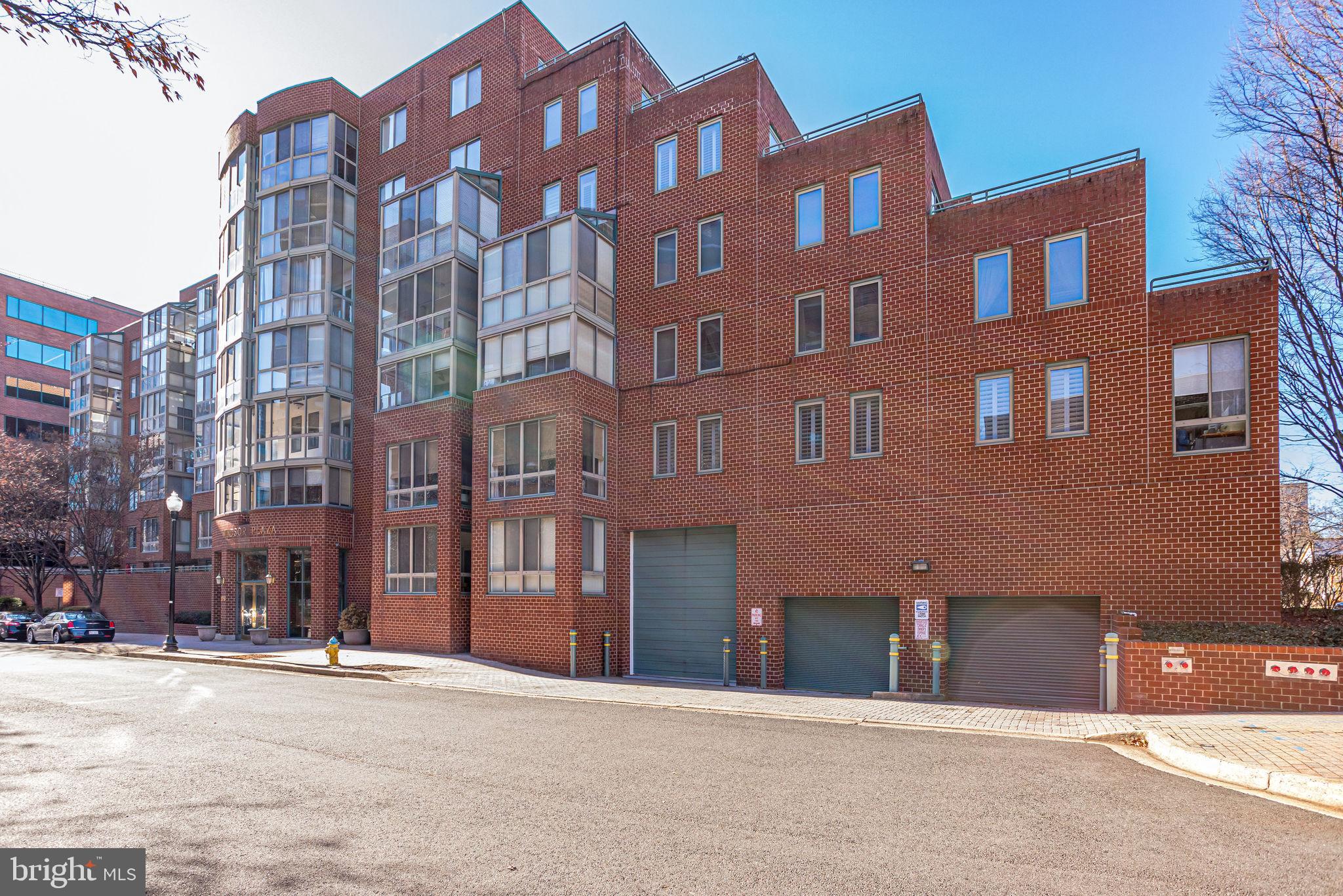 1050 N TAYLOR STREET 1-605