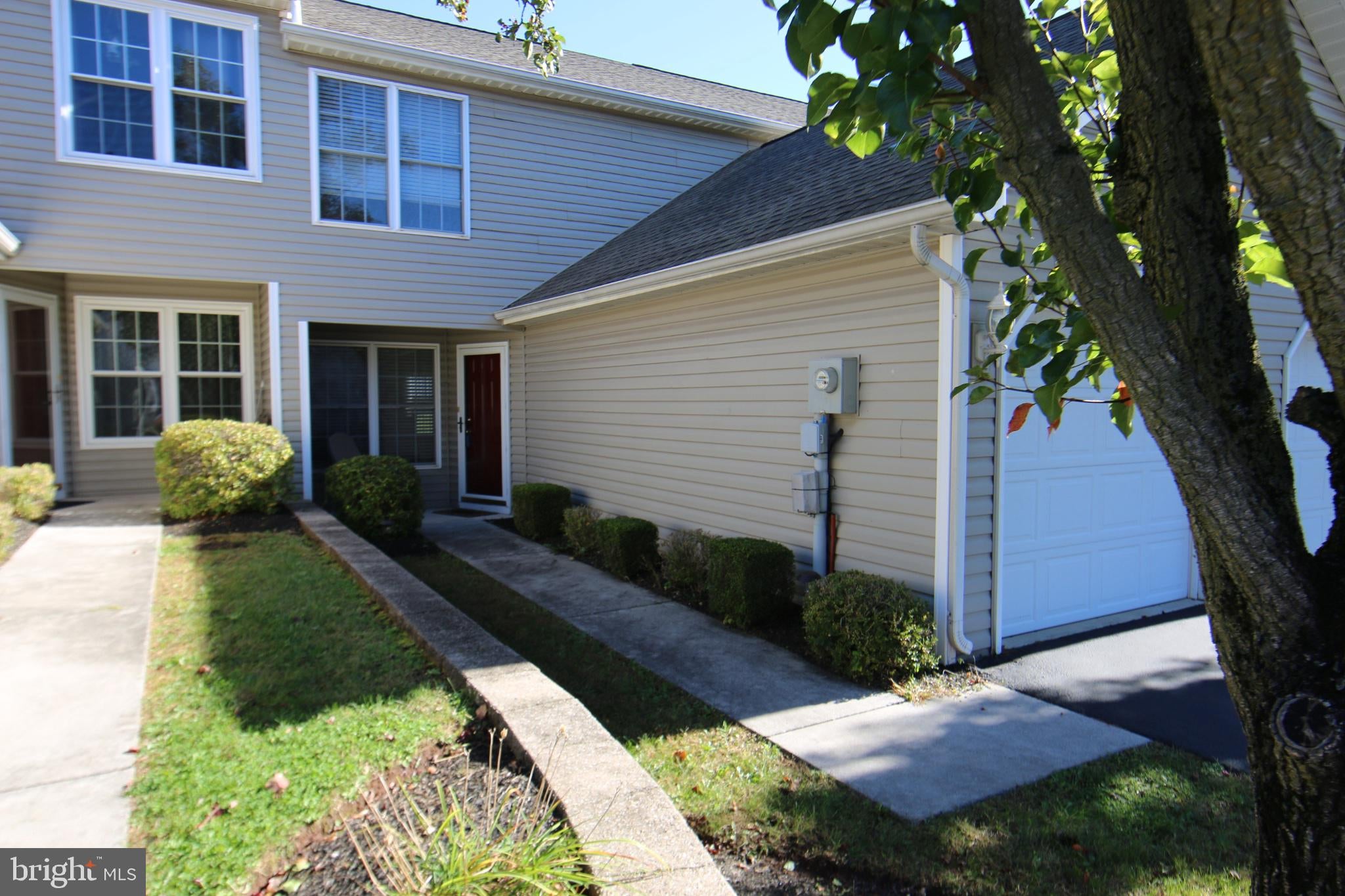 660 MALLARD DRIVE
