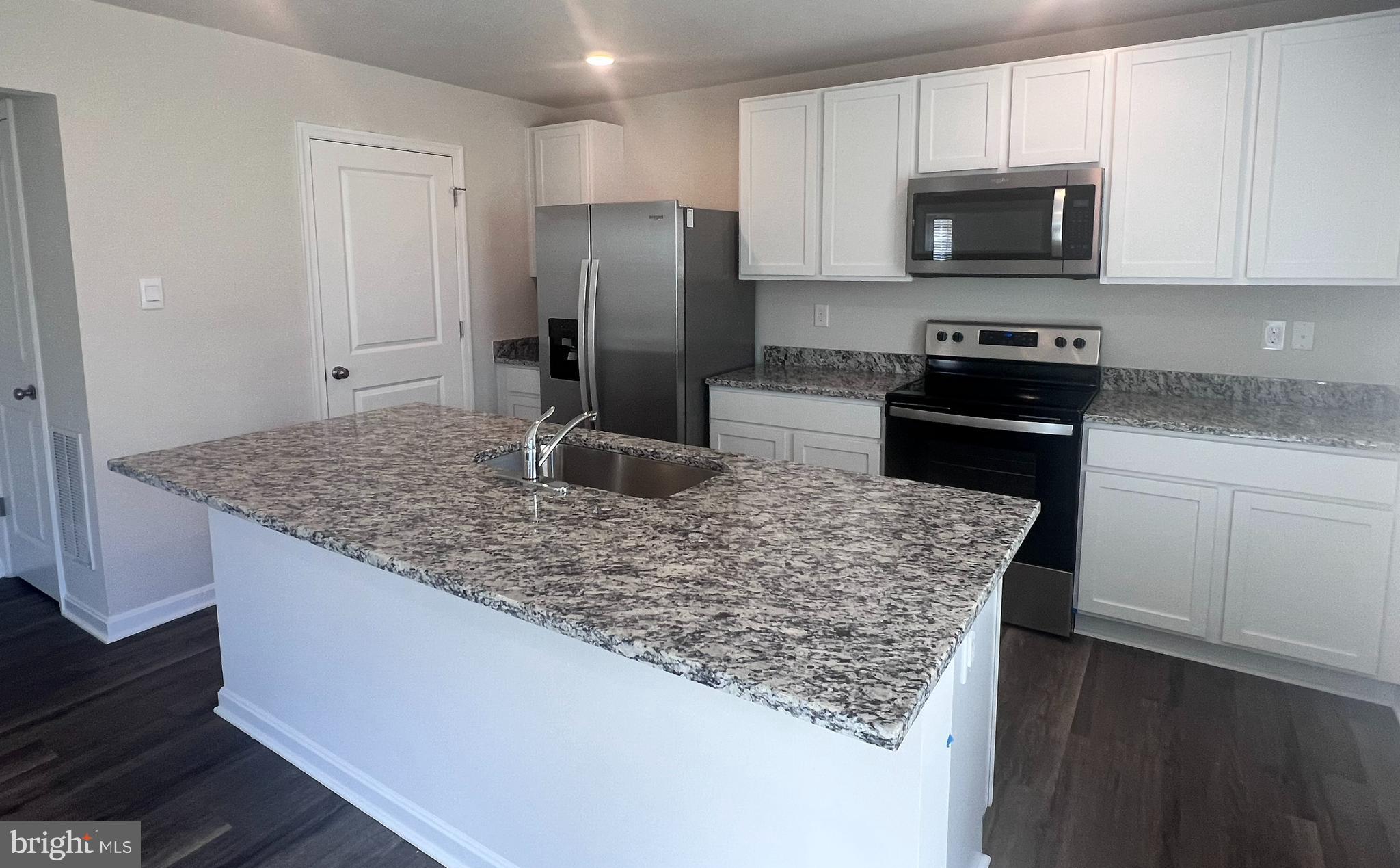 RED HILL - Residential