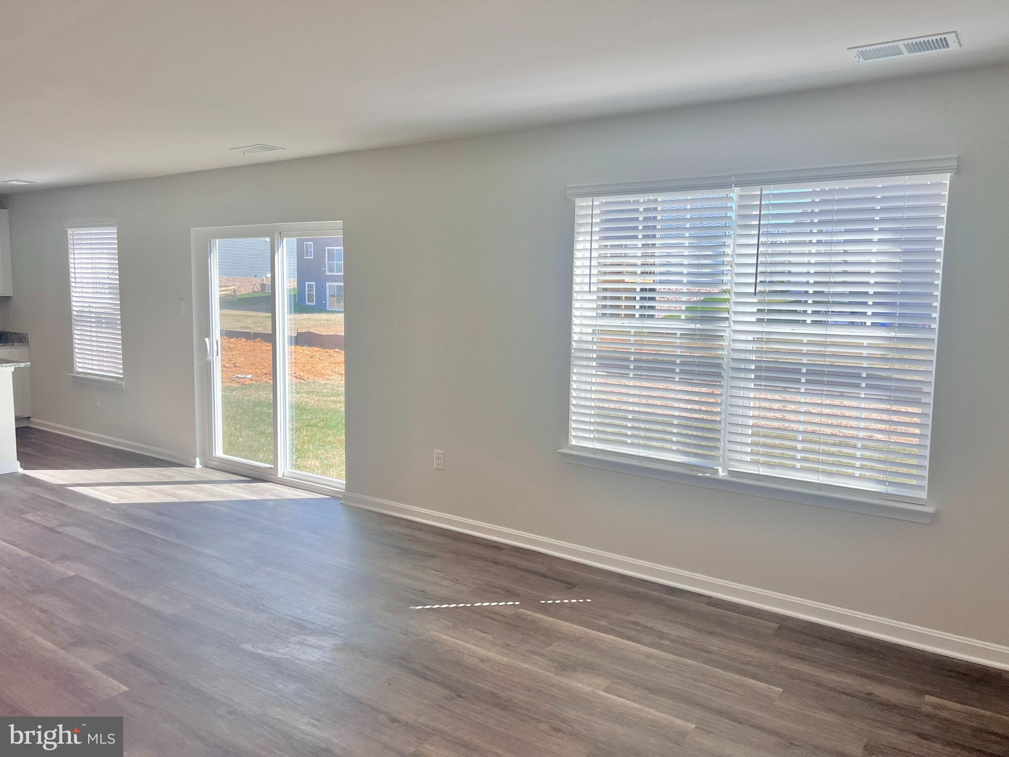 RED HILL - Residential