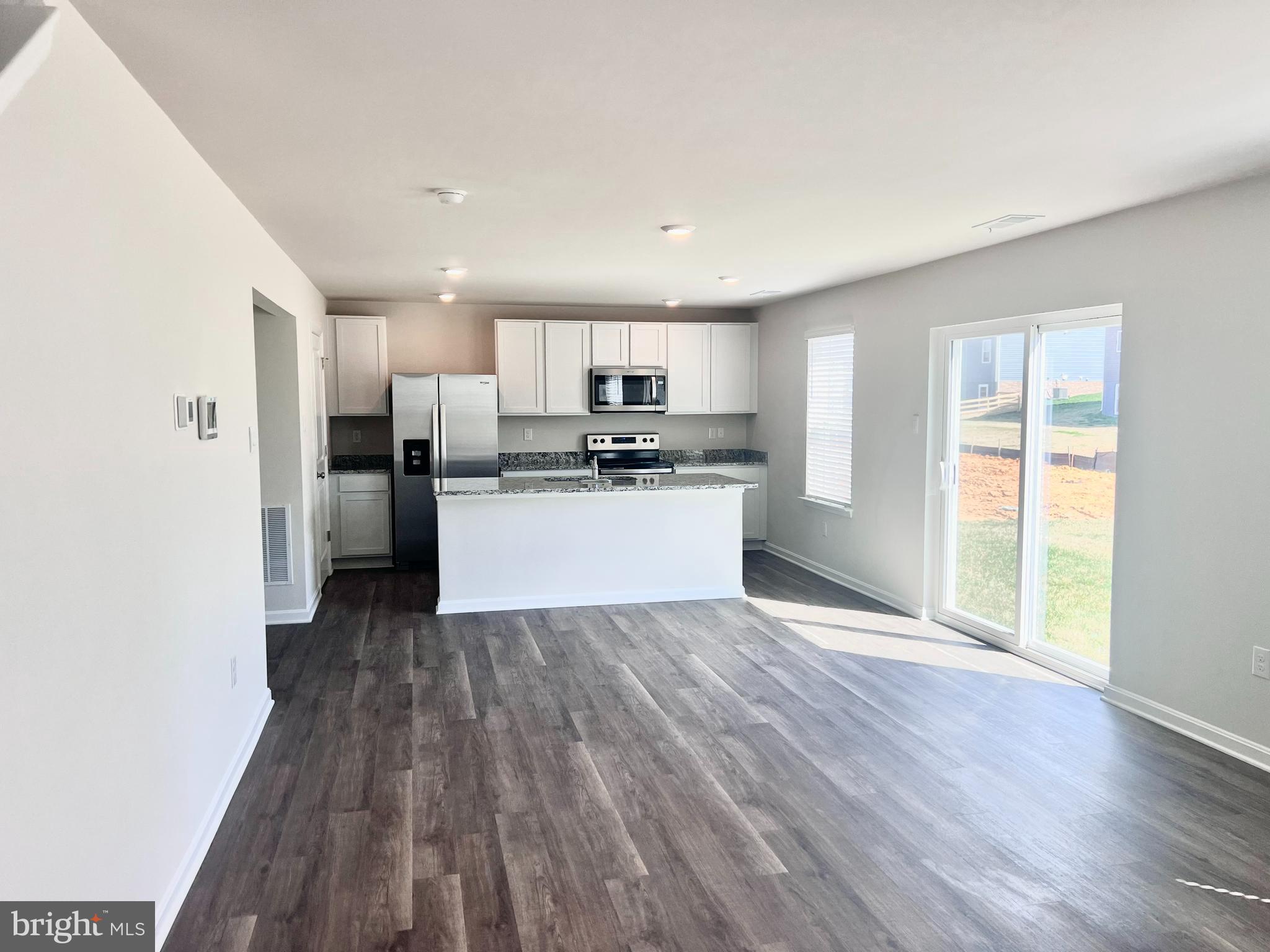 RED HILL - Residential