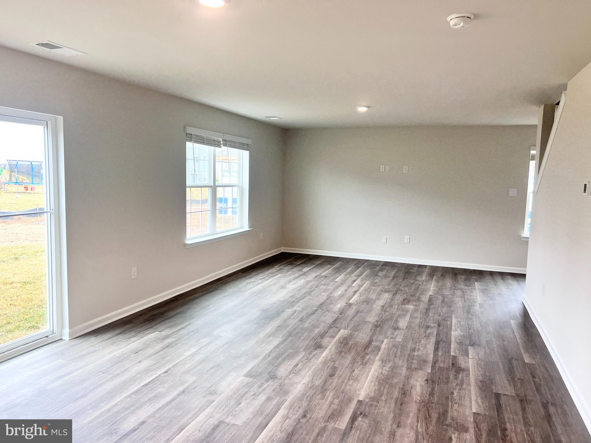 RED HILL - Residential