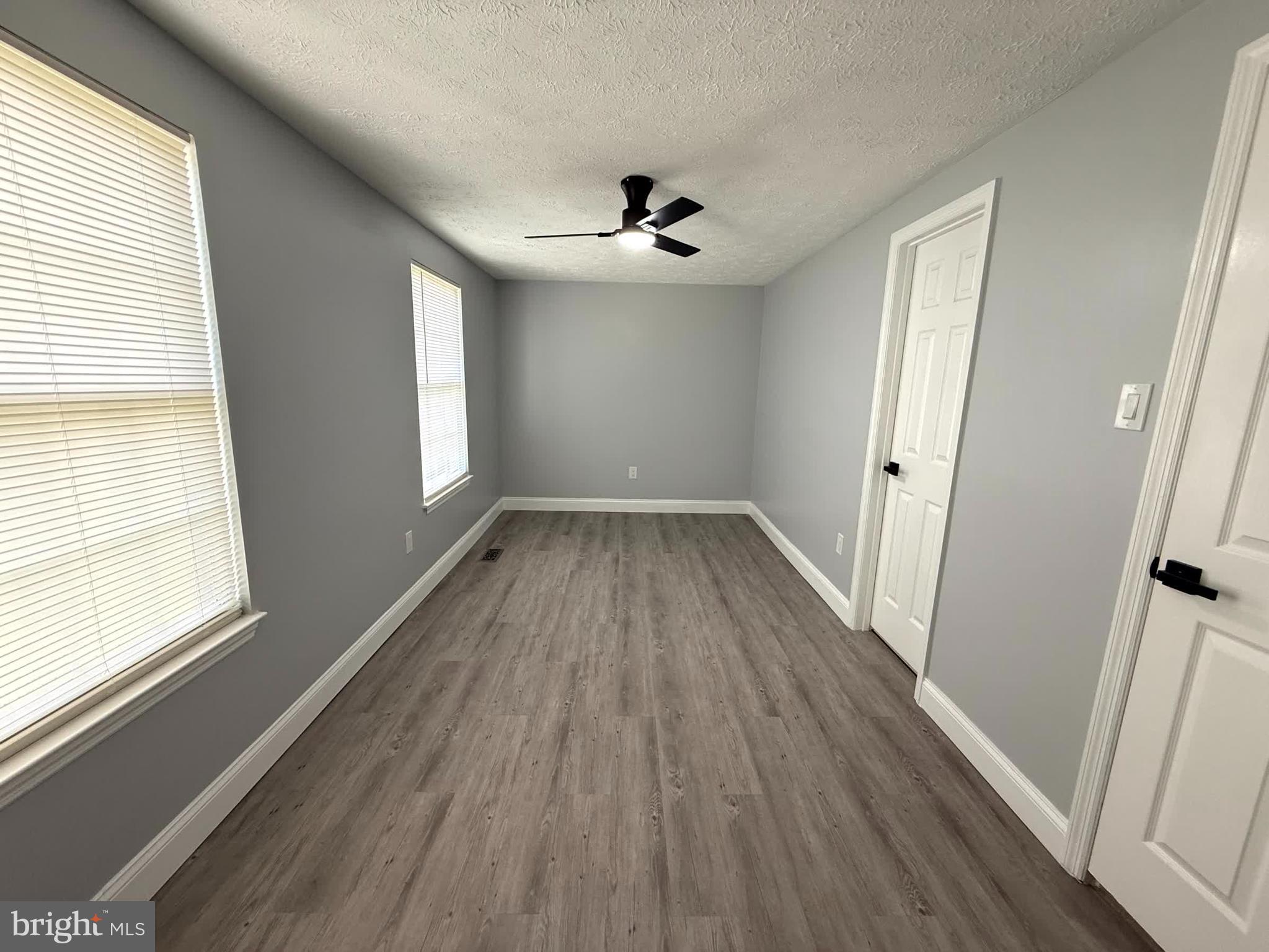 WOODBRIDGE CENTER - Residential