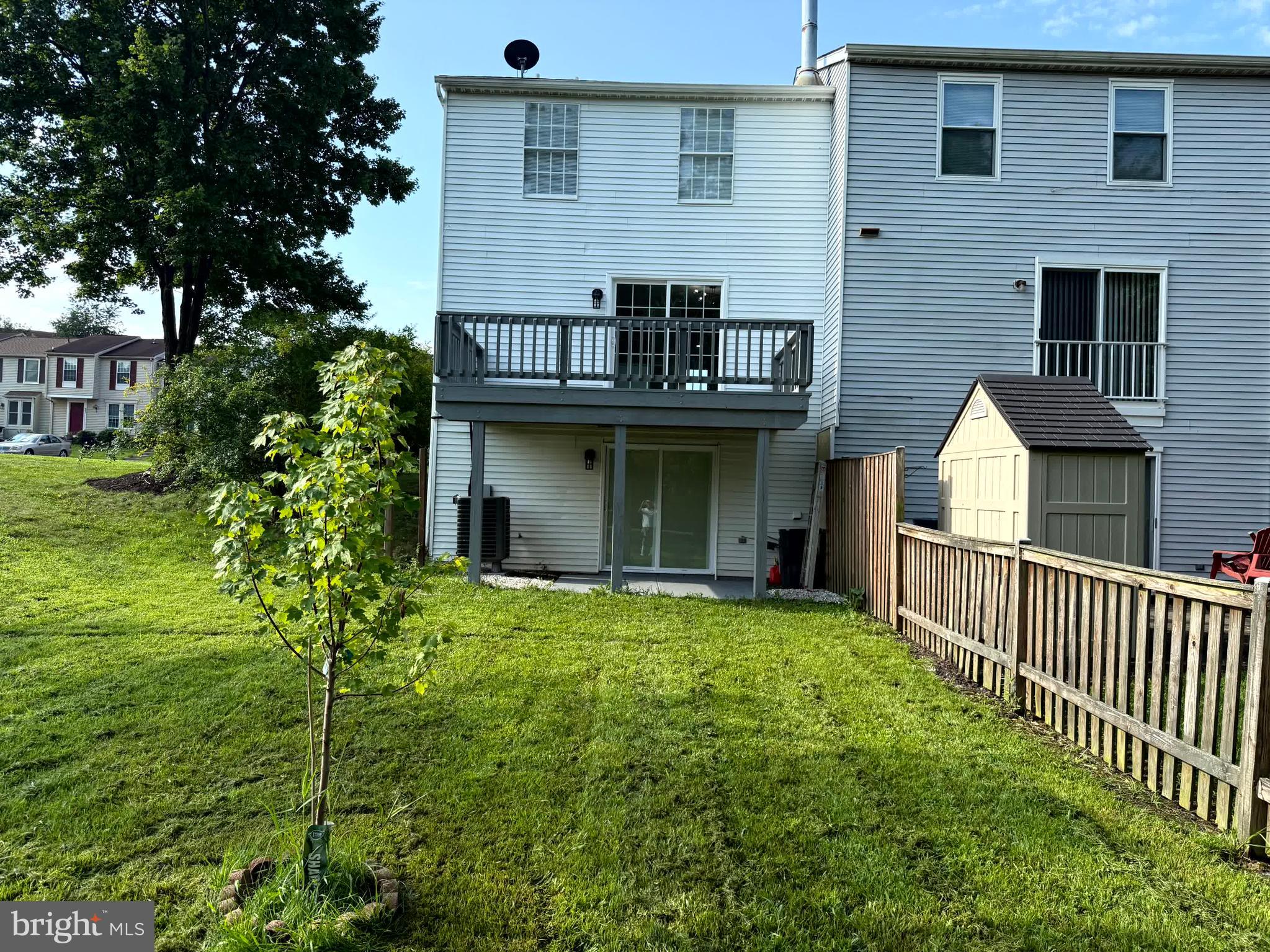 WOODBRIDGE CENTER - Residential