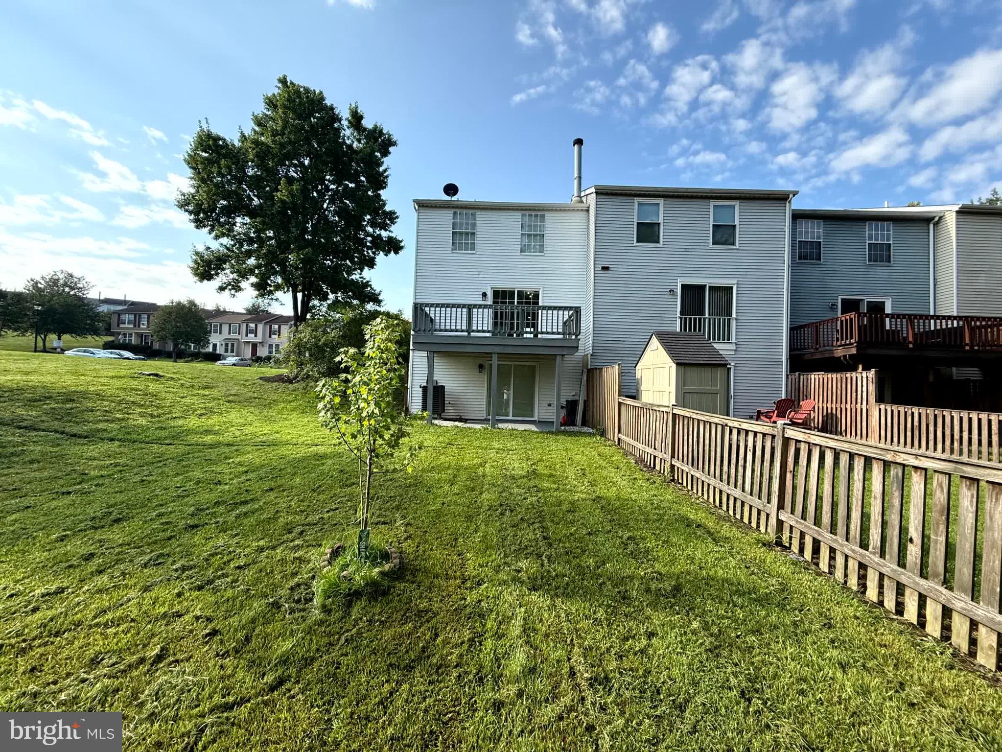 WOODBRIDGE CENTER - Residential