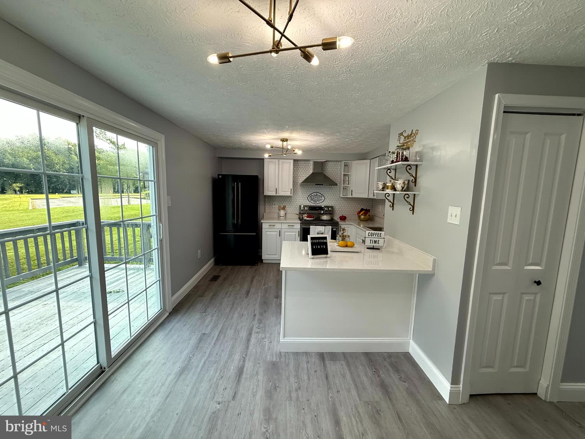 WOODBRIDGE CENTER - Residential