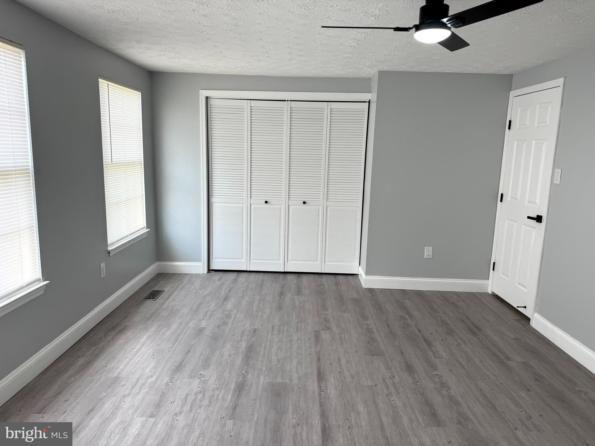 WOODBRIDGE CENTER - Residential