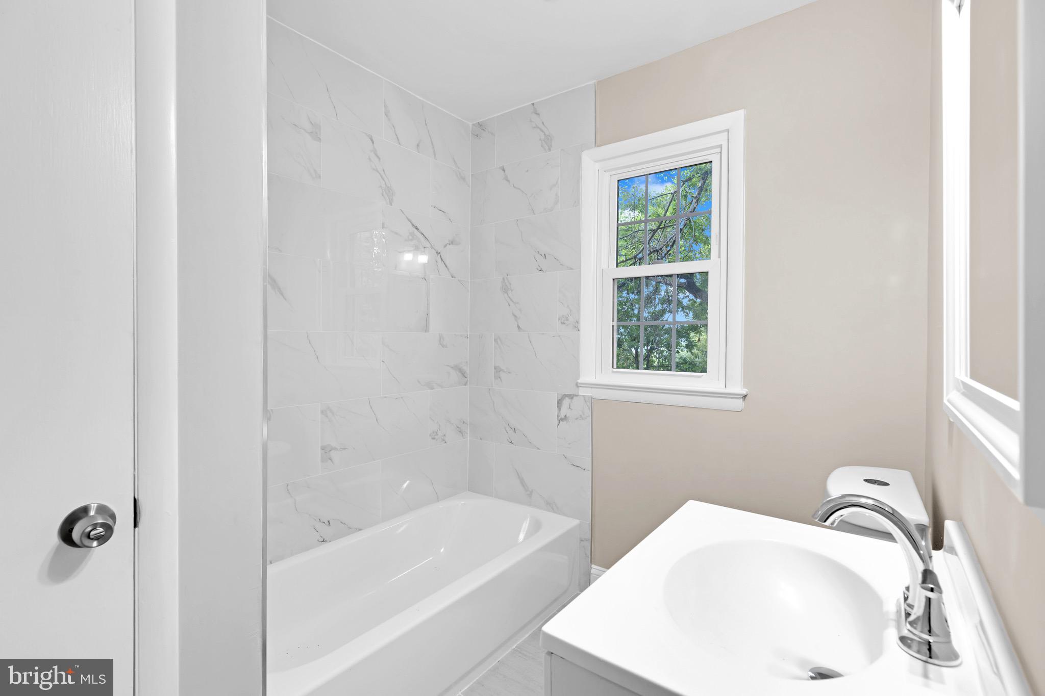 OAKCREST - Residential