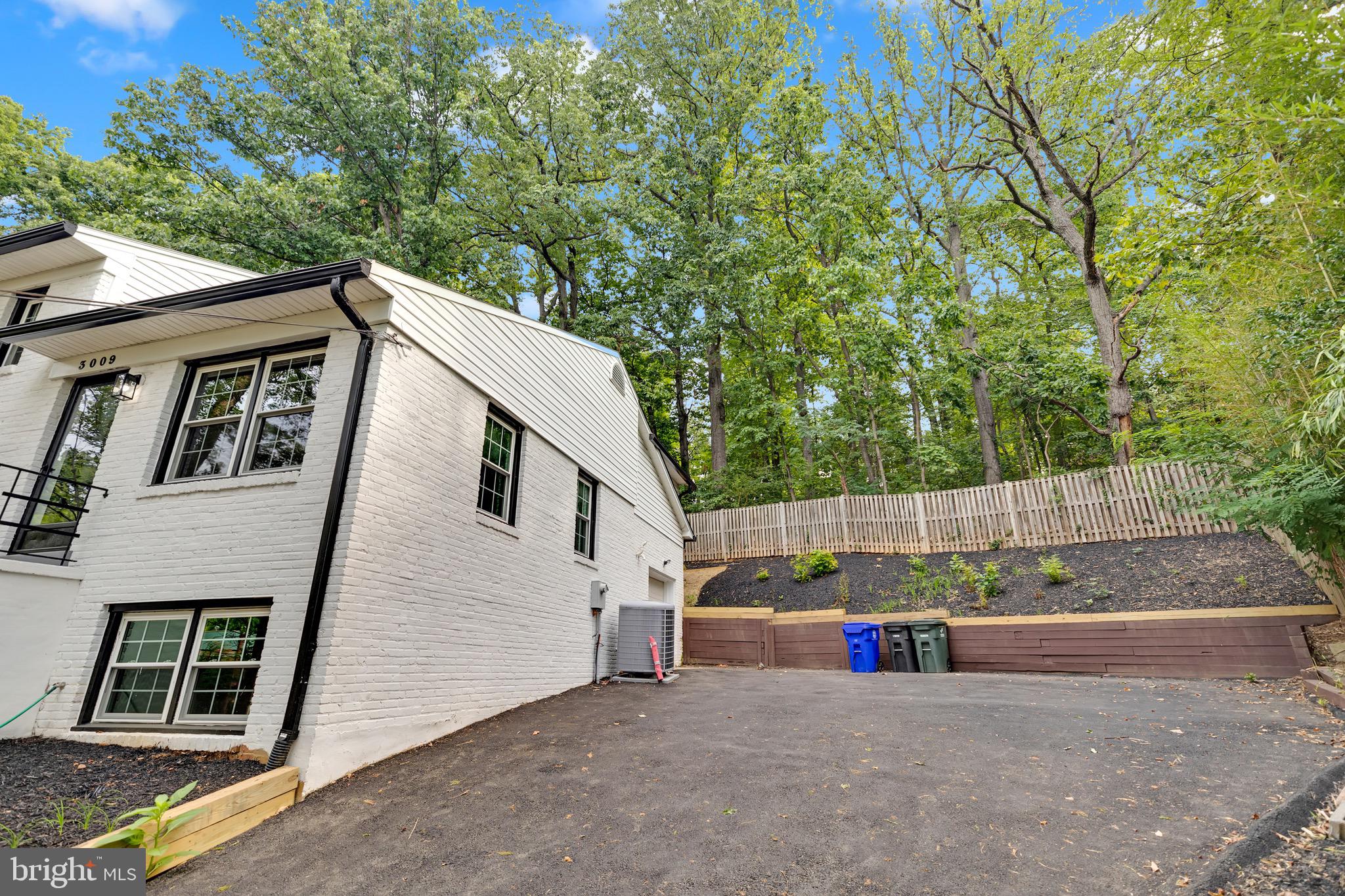 OAKCREST - Residential