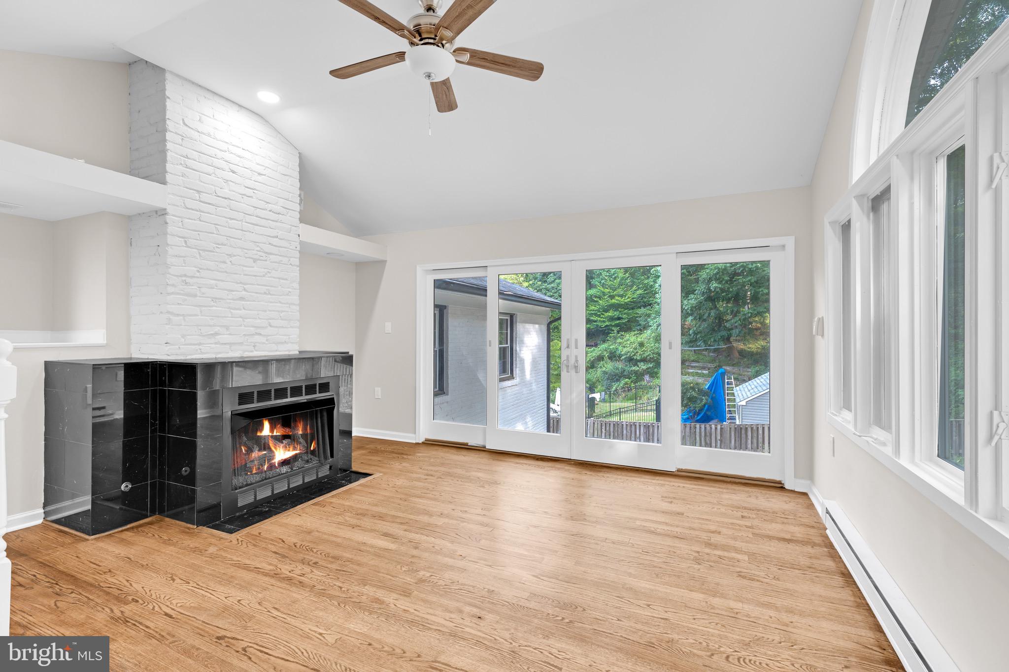 OAKCREST - Residential