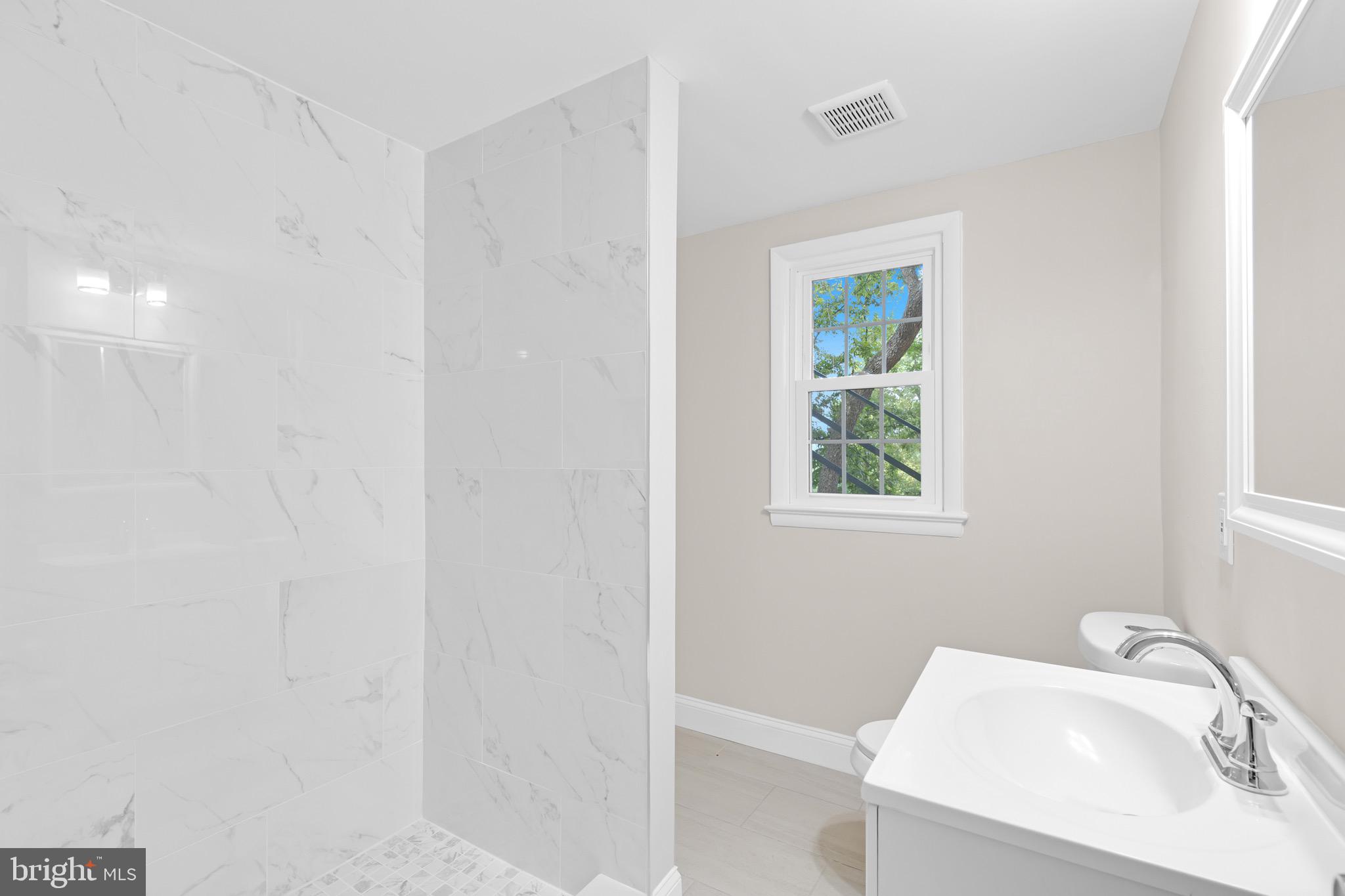 OAKCREST - Residential