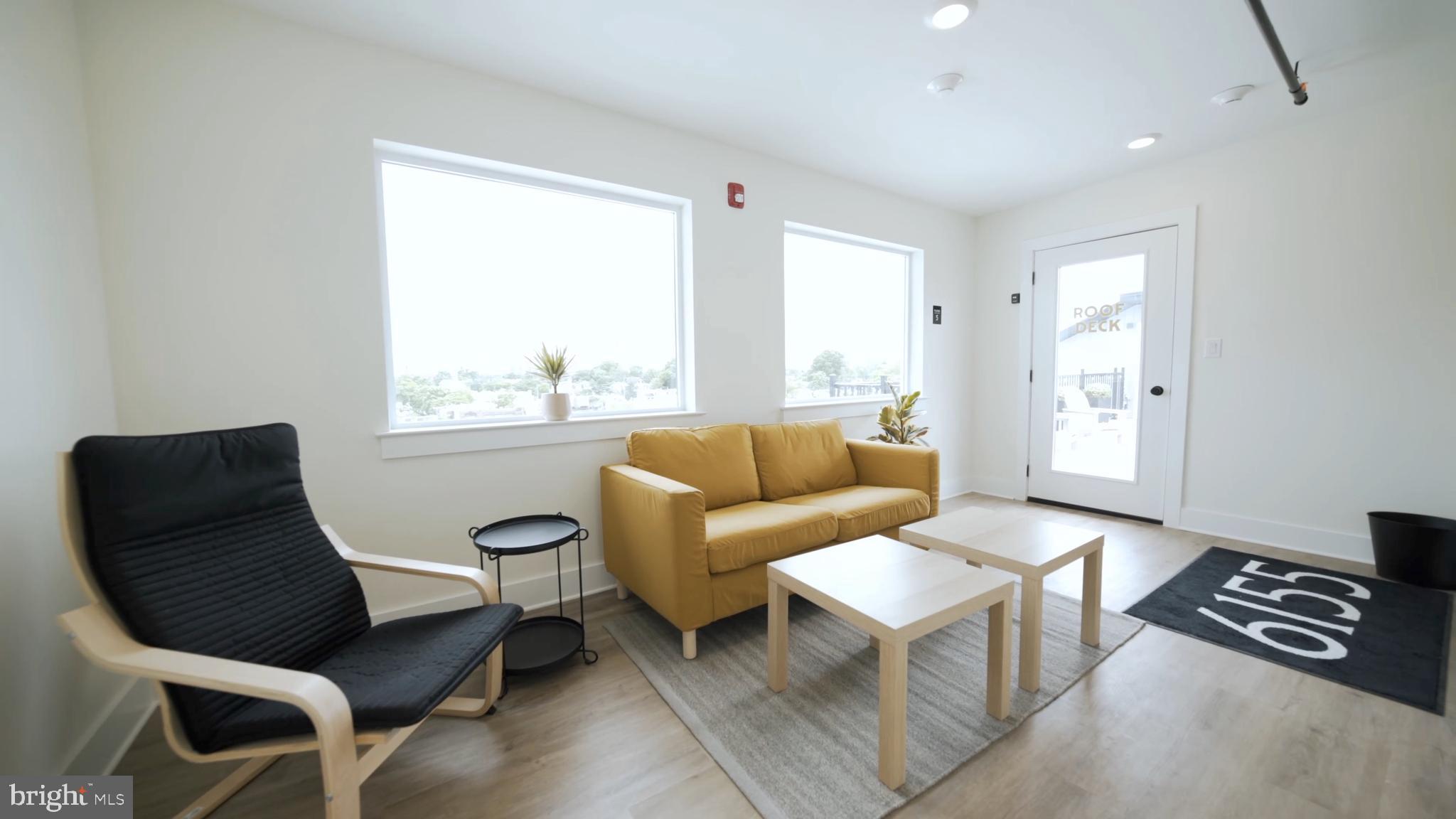 ROXBOROUGH - Residential Lease