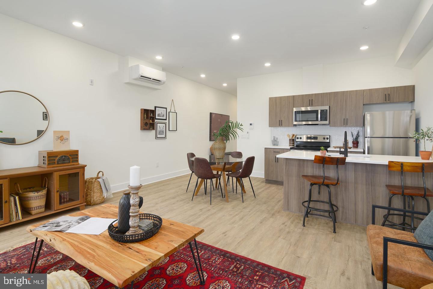 ROXBOROUGH - Residential Lease