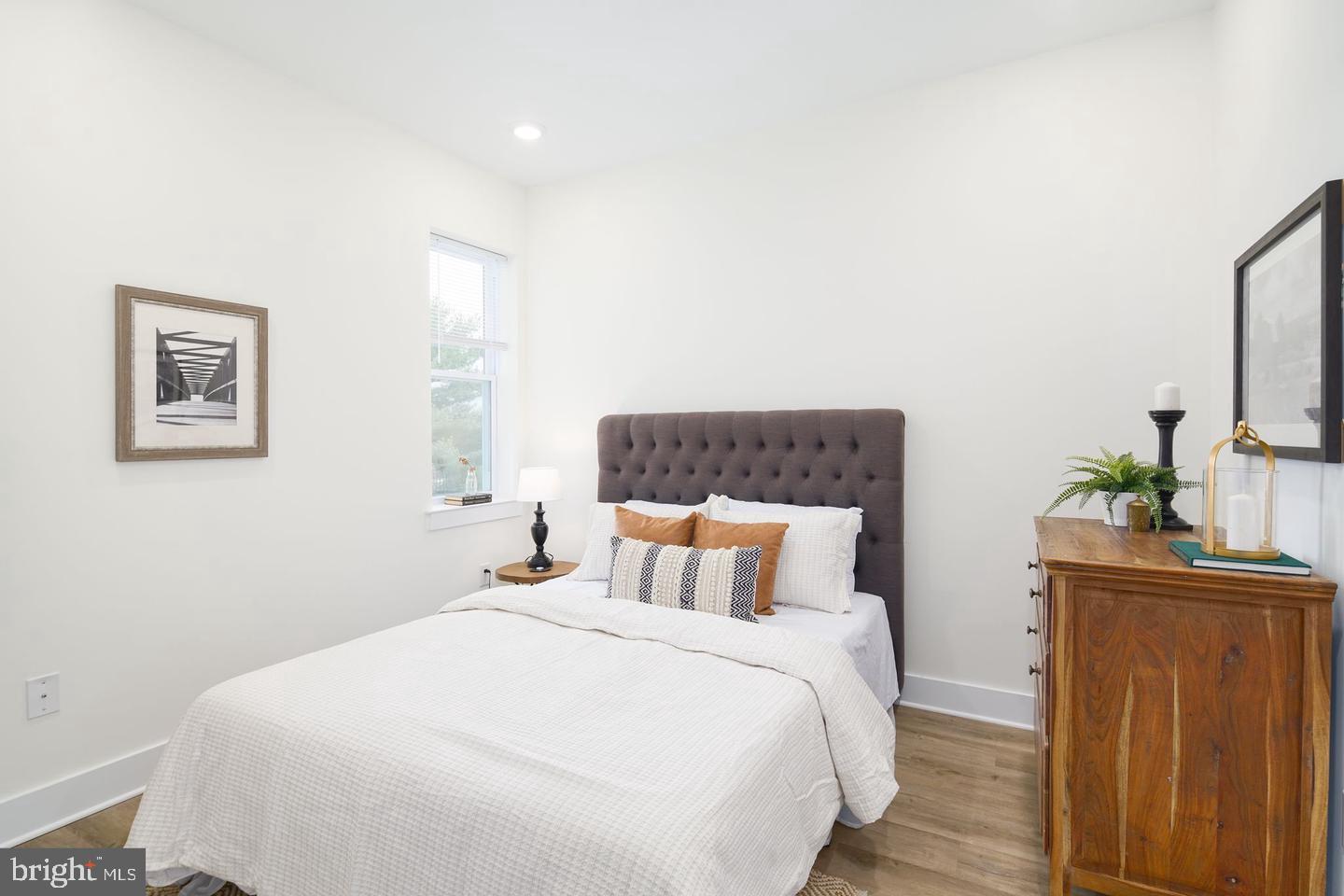 ROXBOROUGH - Residential Lease