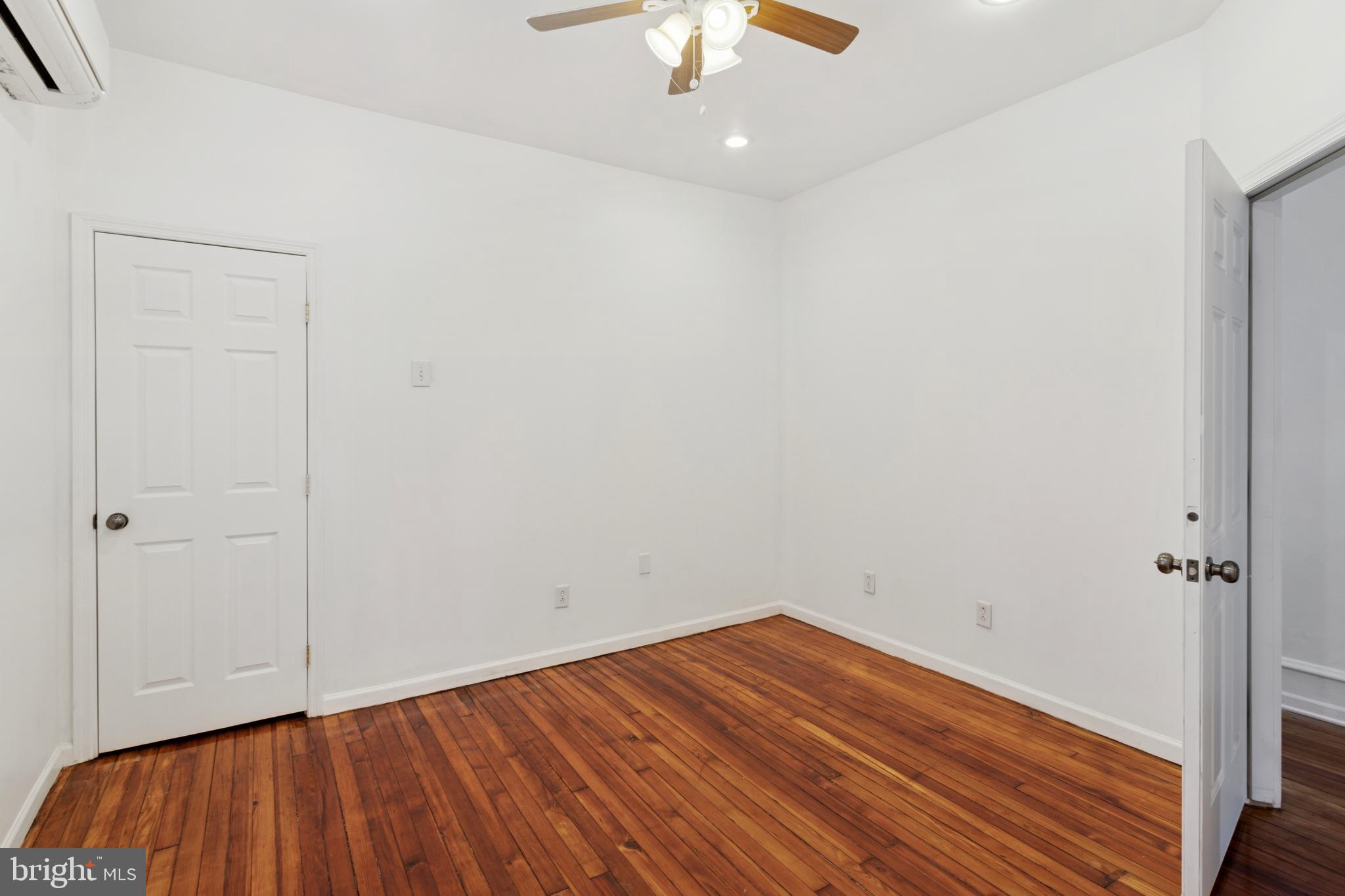 COBBS CREEK - Residential