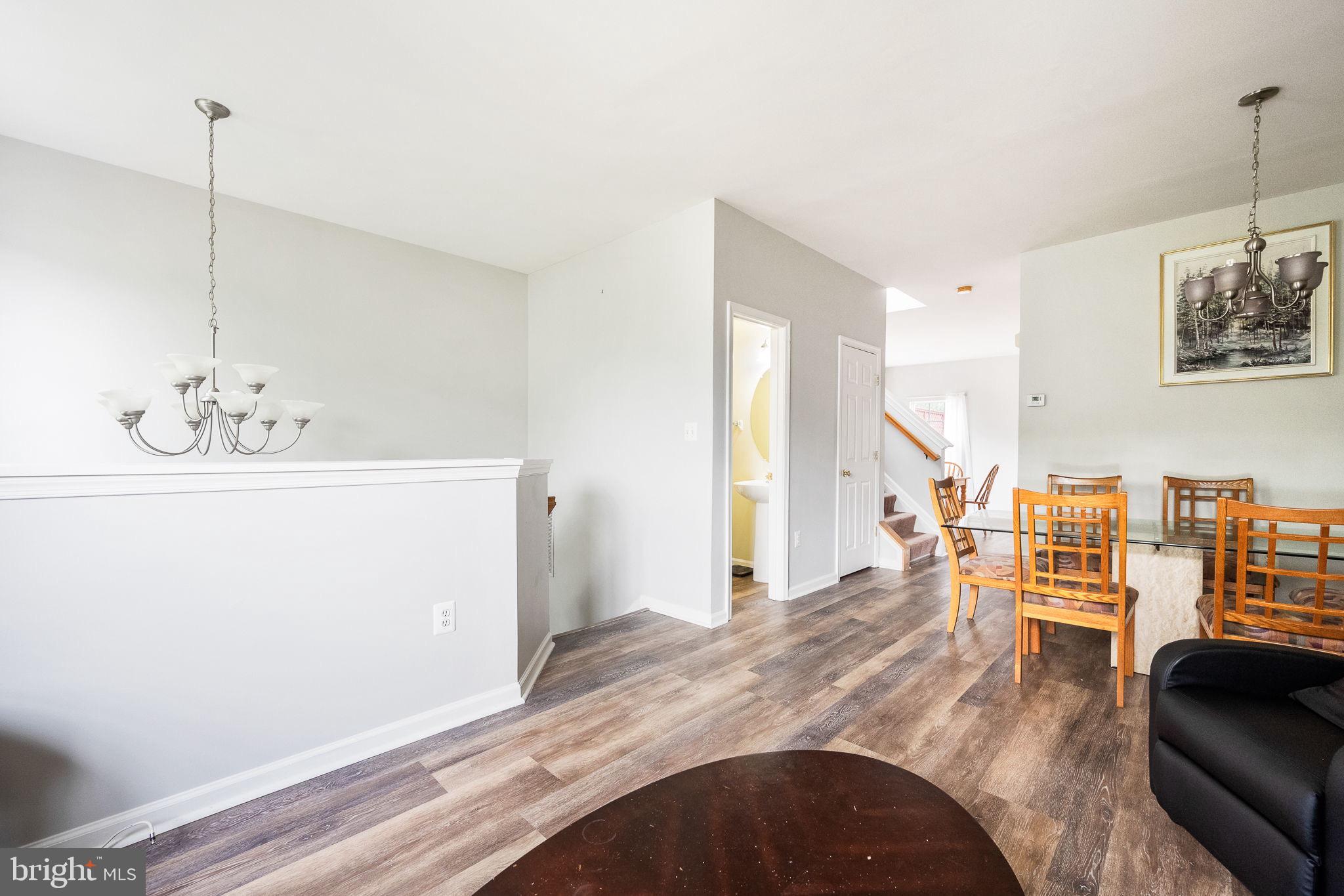 ASHBURN VILLAGE - Residential Lease