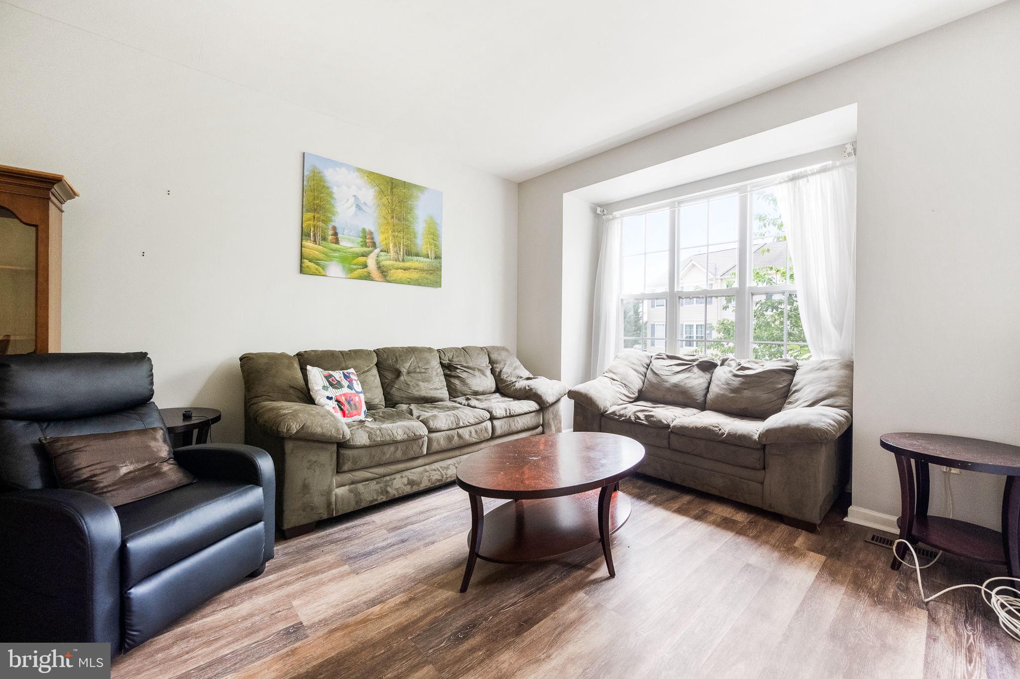 ASHBURN VILLAGE - Residential Lease