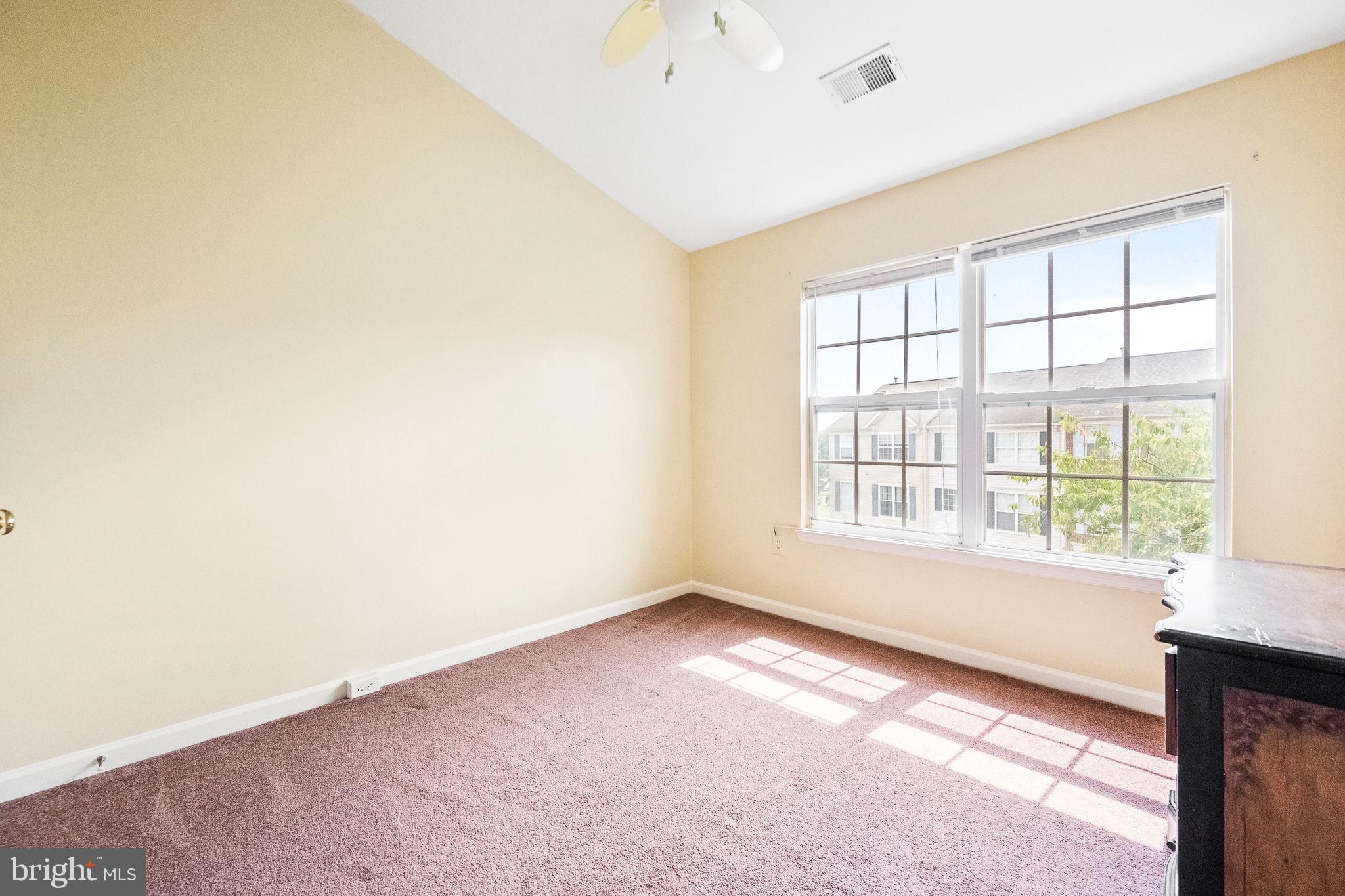 ASHBURN VILLAGE - Residential Lease