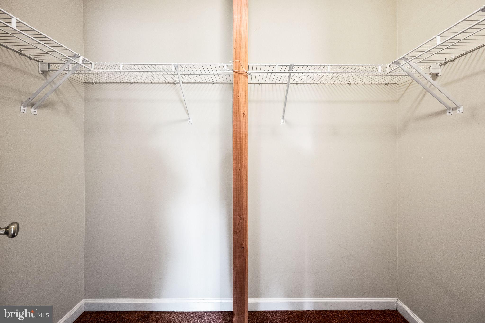 ASHBURN VILLAGE - Residential Lease