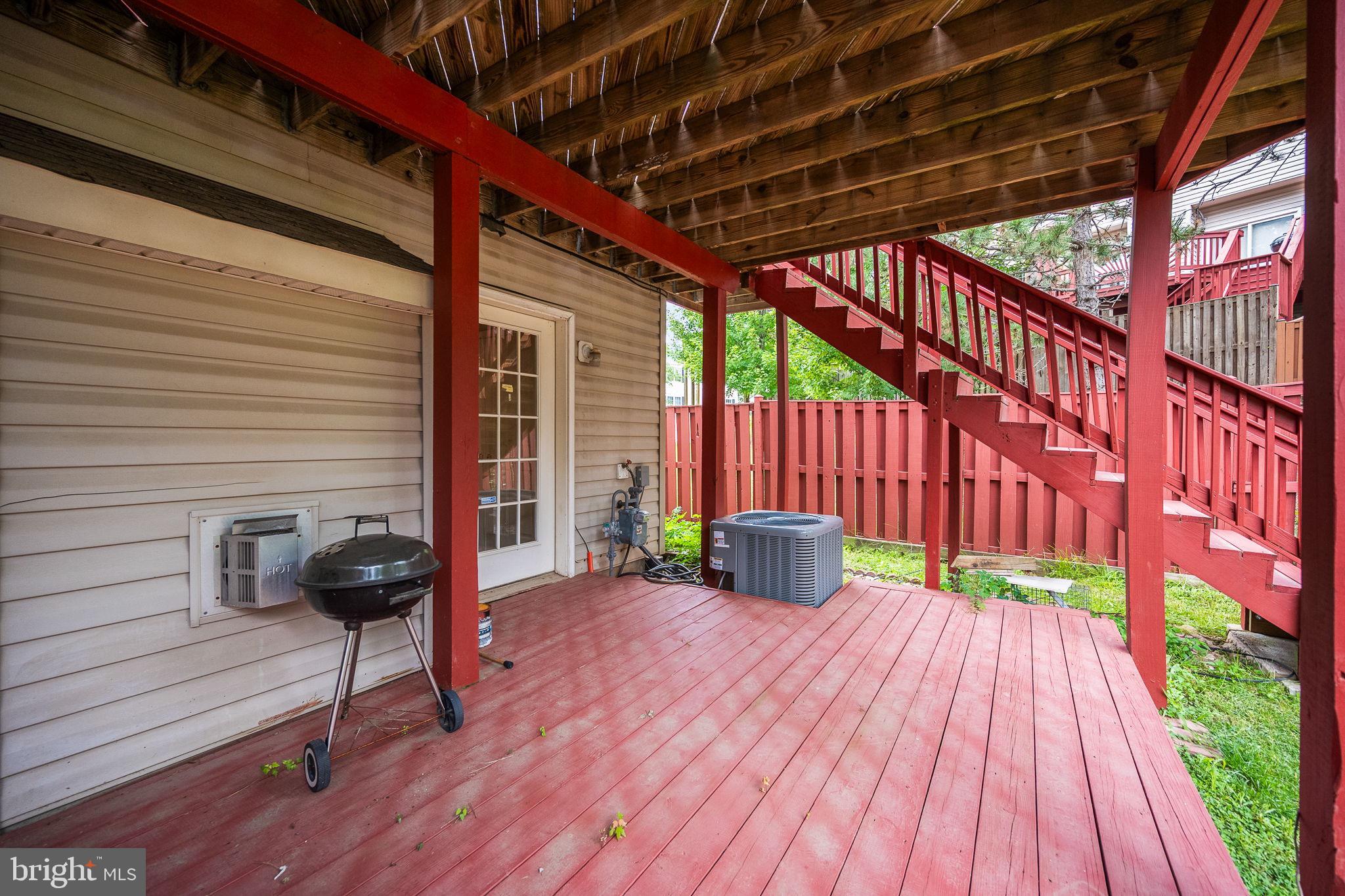 ASHBURN VILLAGE - Residential Lease