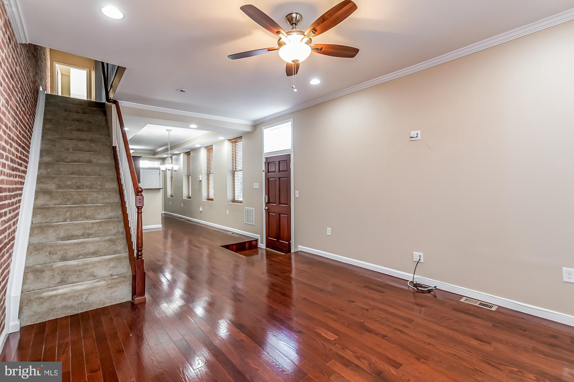 1 S EAST AVENUE