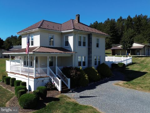Photo of 609 W Market Street, WILLIAMSTOWN, PA 17098 (MLS # PADA2050330)