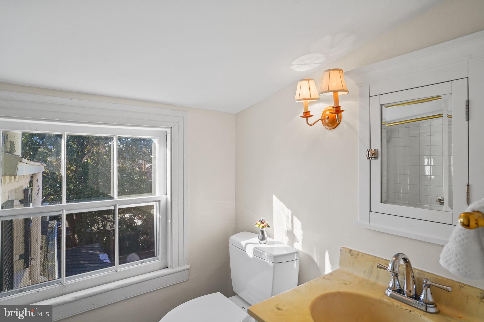 OLD TOWN ALEXANDRIA - Residential