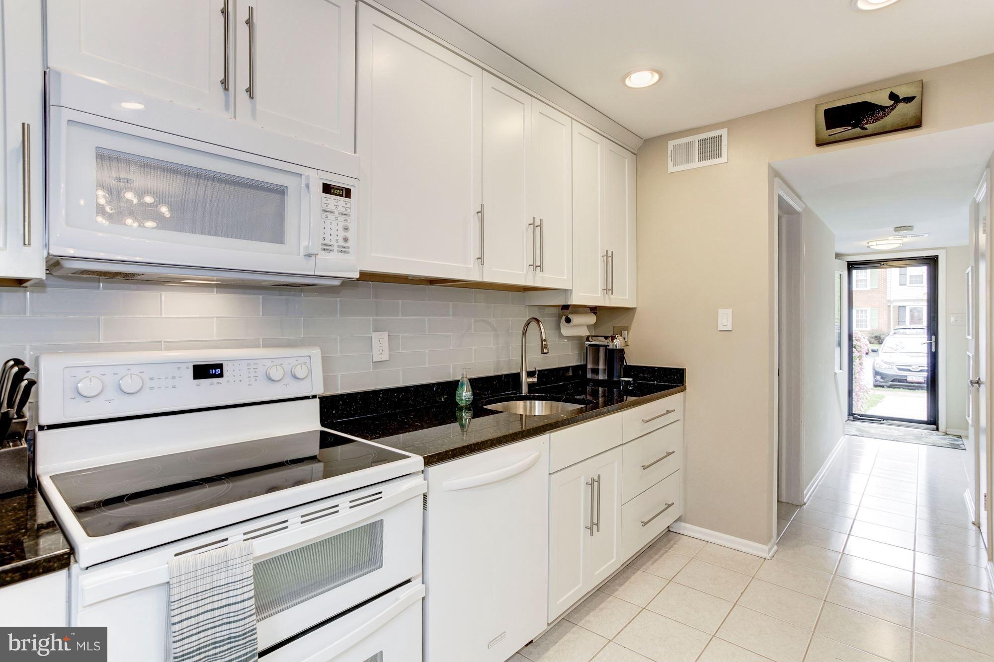 DANBURY FOREST - Residential Lease