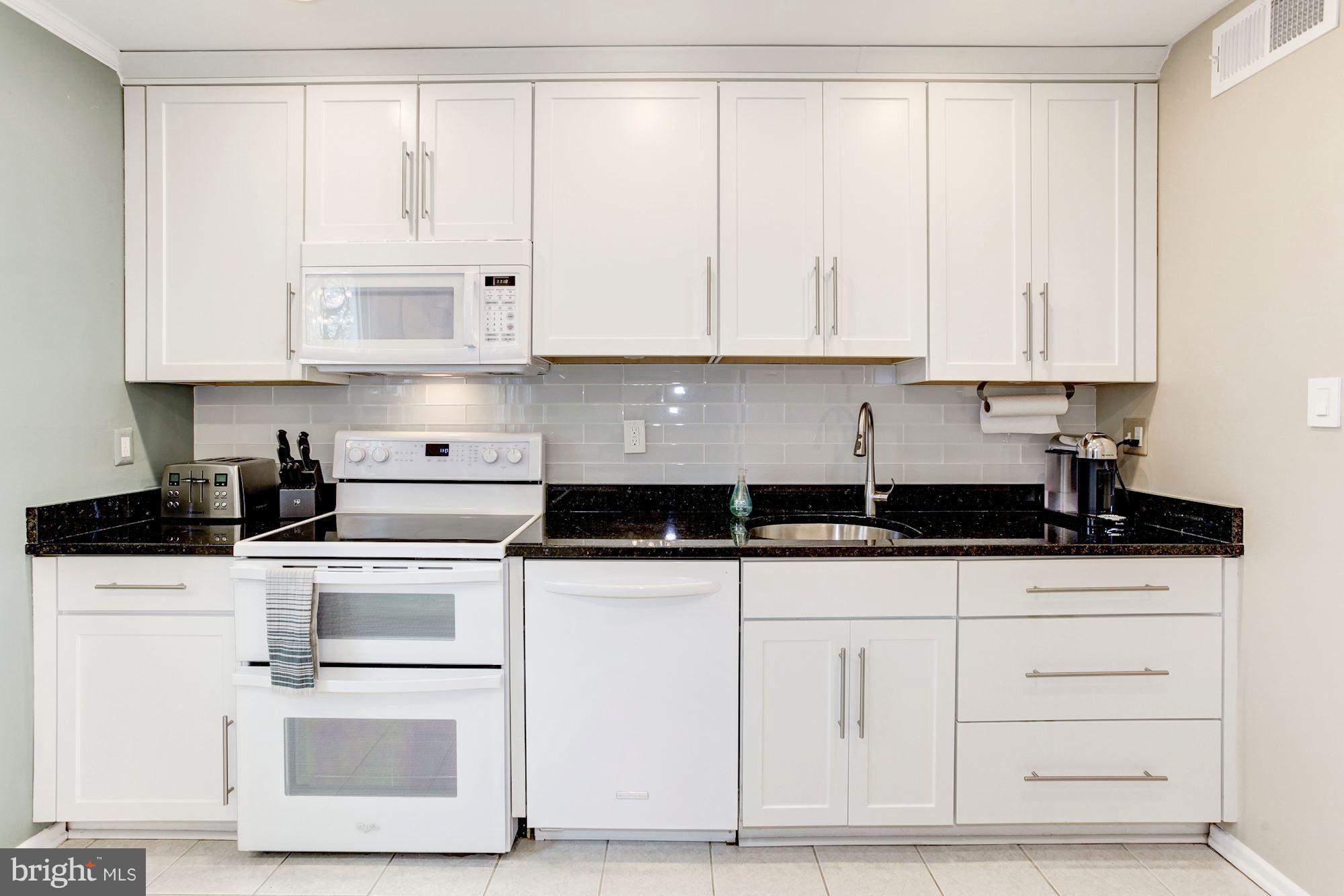 DANBURY FOREST - Residential Lease