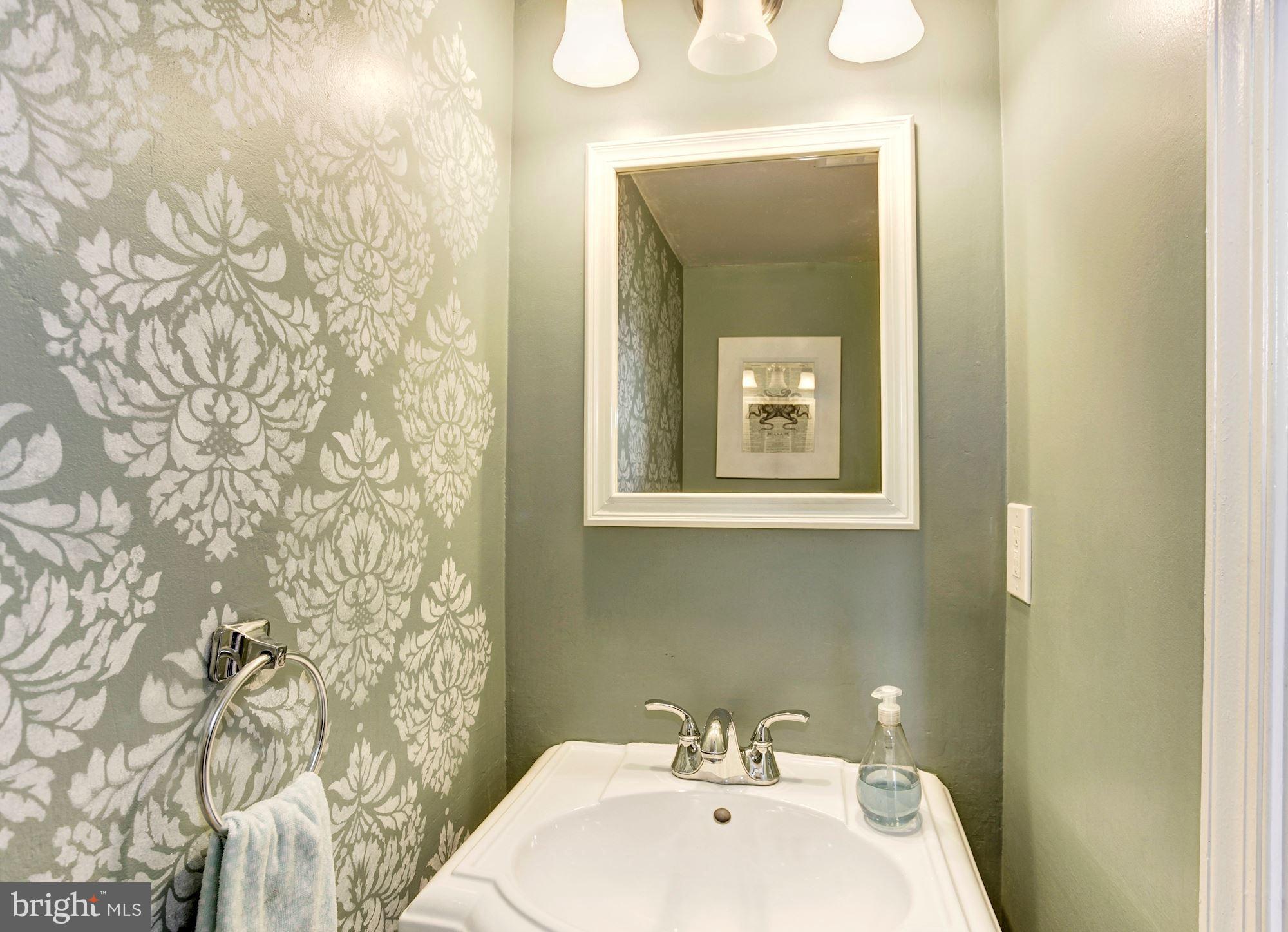 DANBURY FOREST - Residential Lease