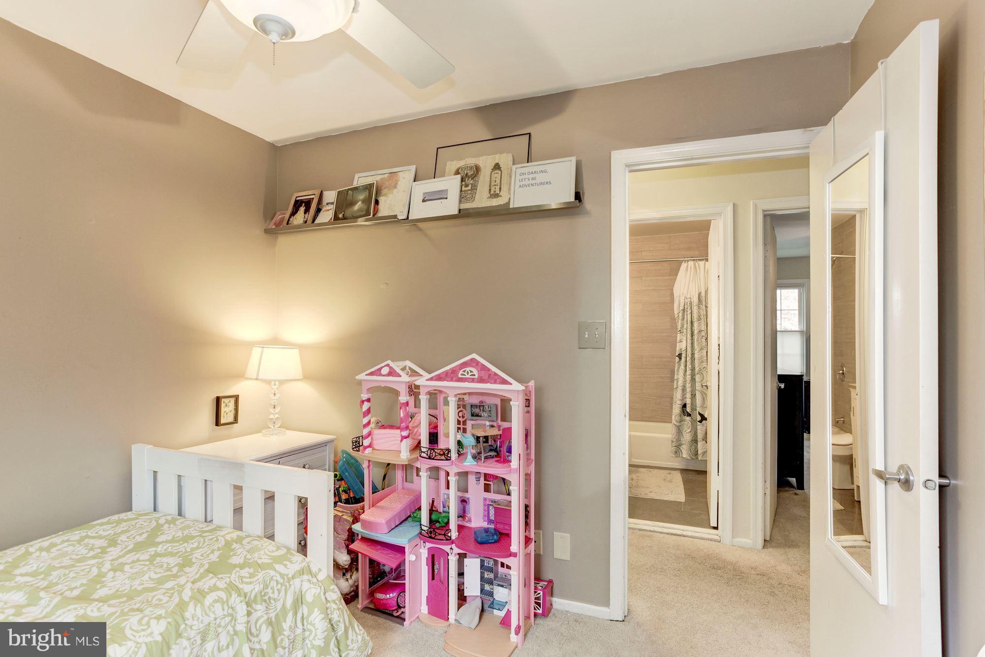 DANBURY FOREST - Residential Lease