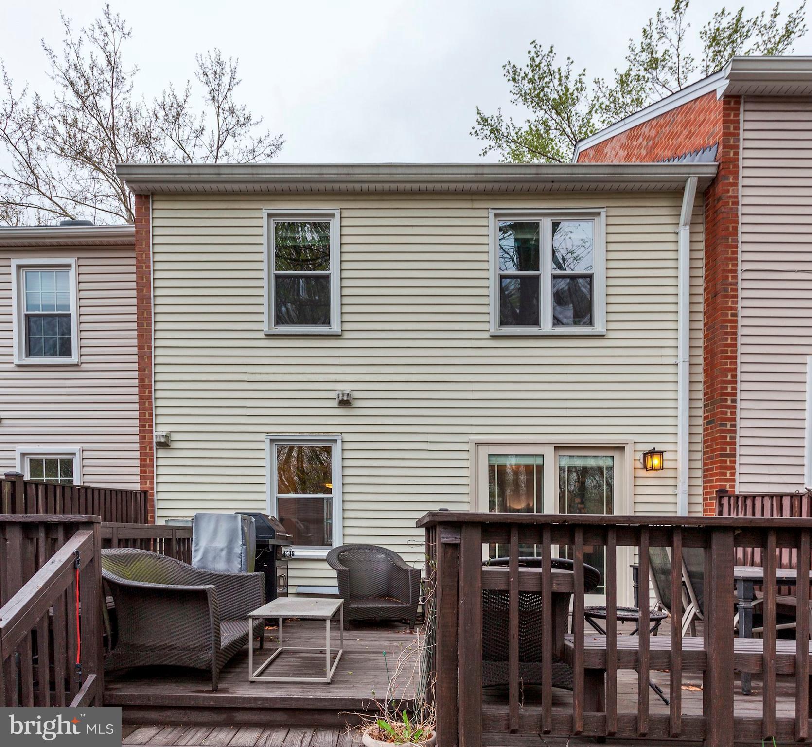 DANBURY FOREST - Residential Lease