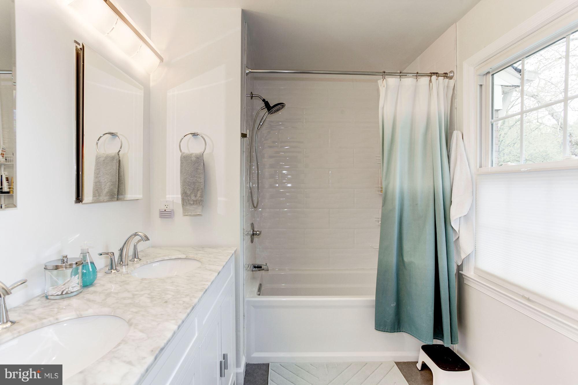 DANBURY FOREST - Residential Lease