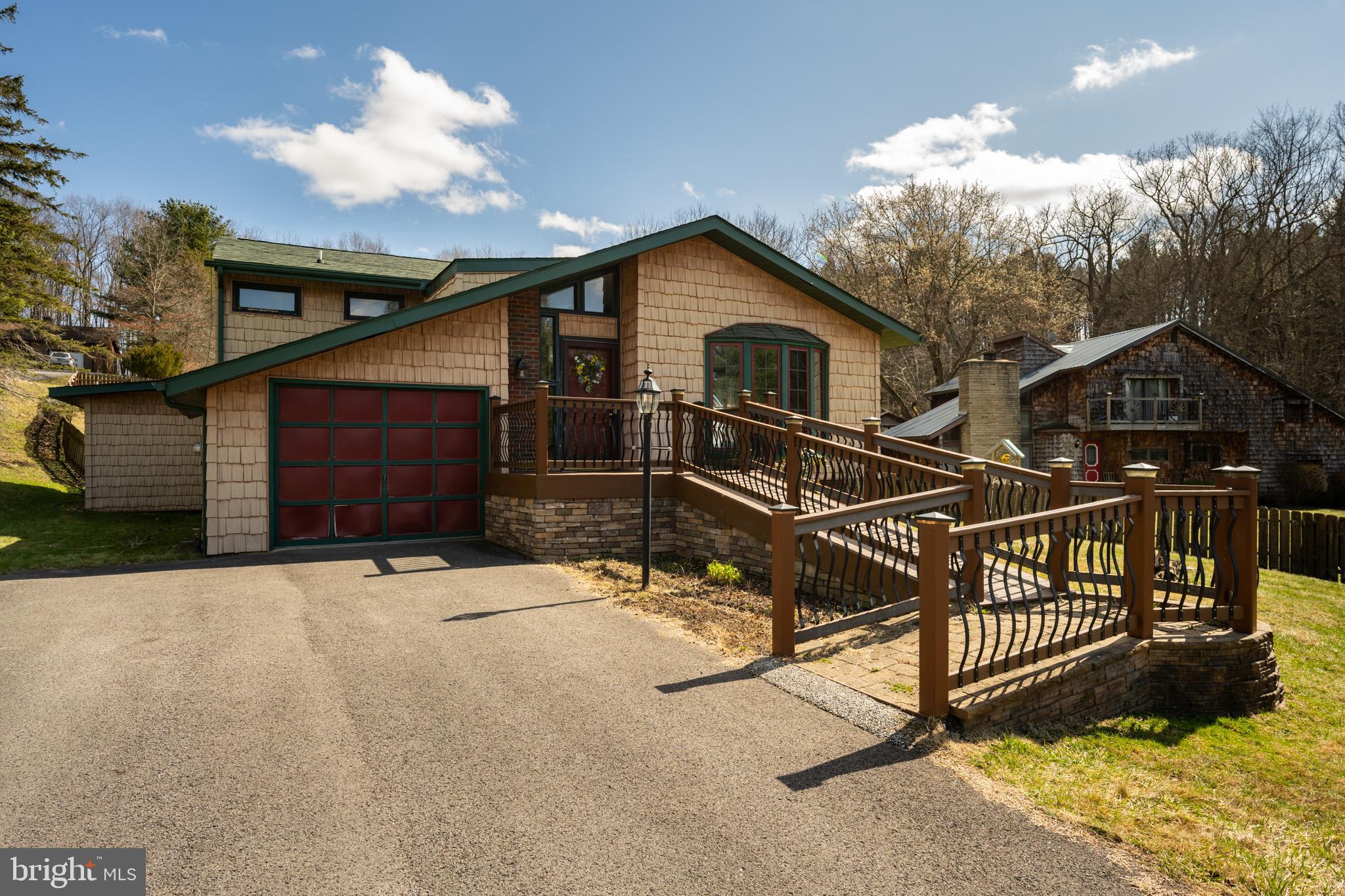 MITCHELL MANOR - Residential