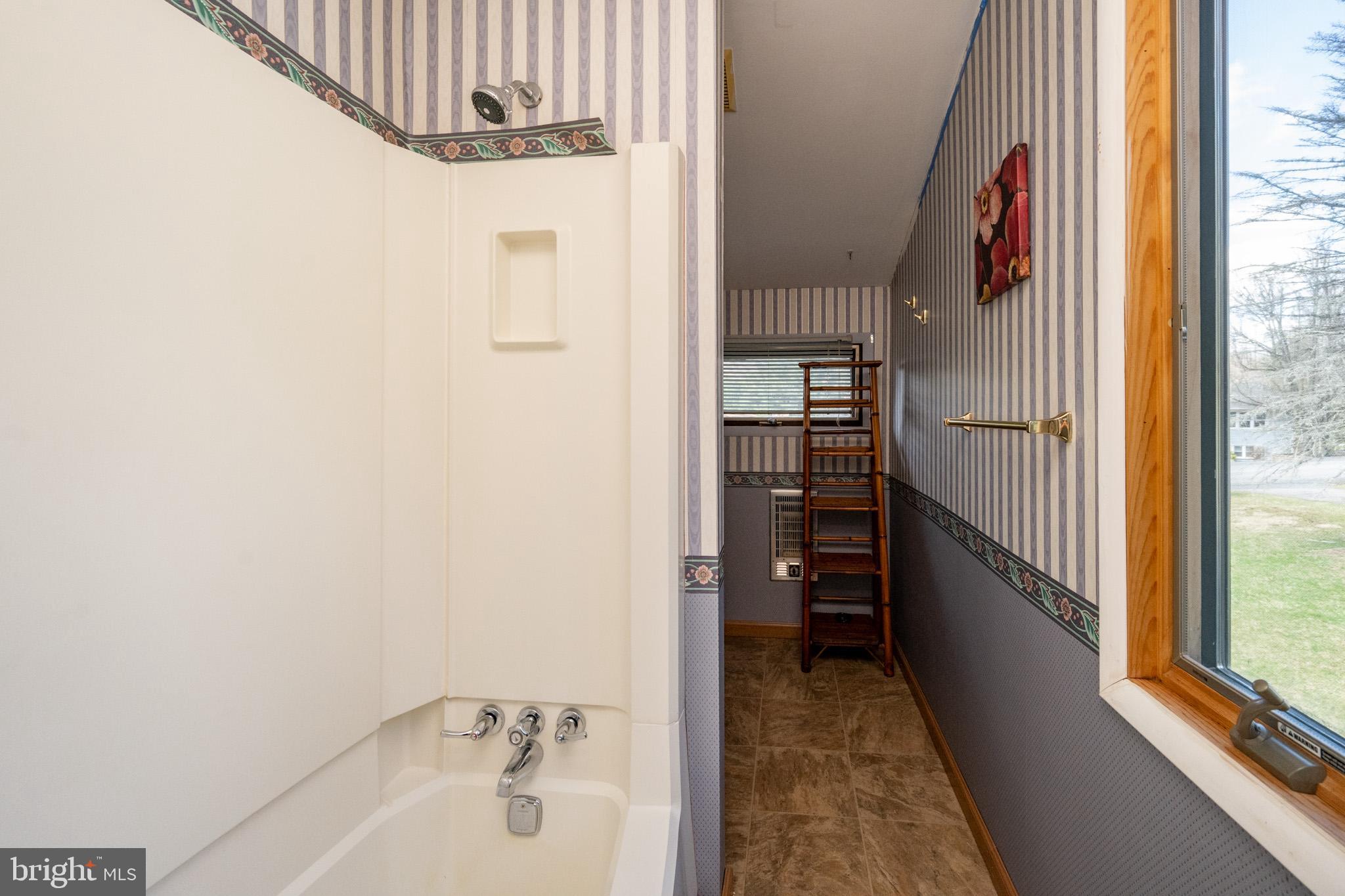 MITCHELL MANOR - Residential