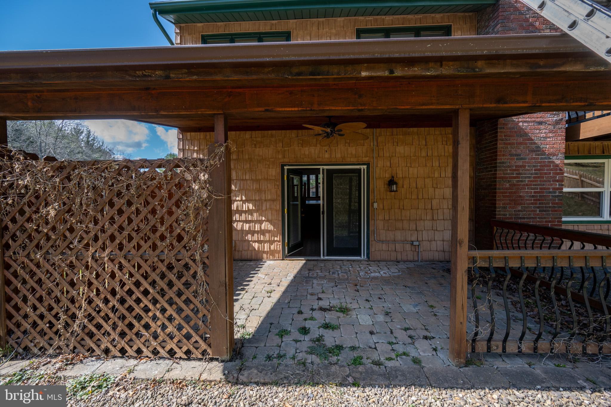 MITCHELL MANOR - Residential