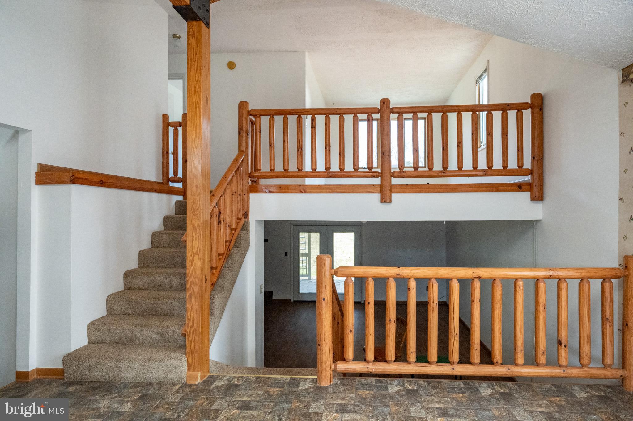 MITCHELL MANOR - Residential