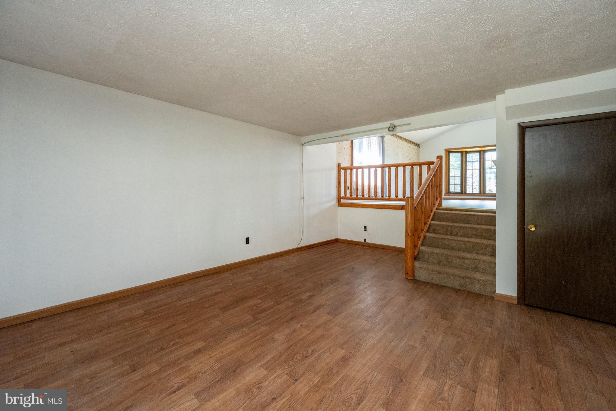 MITCHELL MANOR - Residential