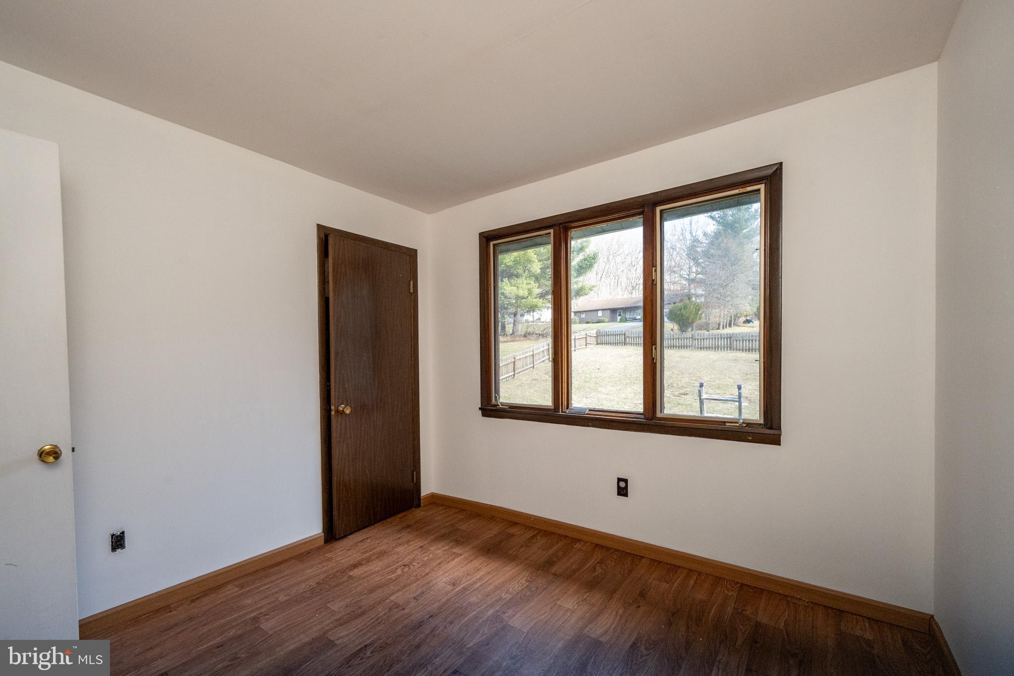 MITCHELL MANOR - Residential