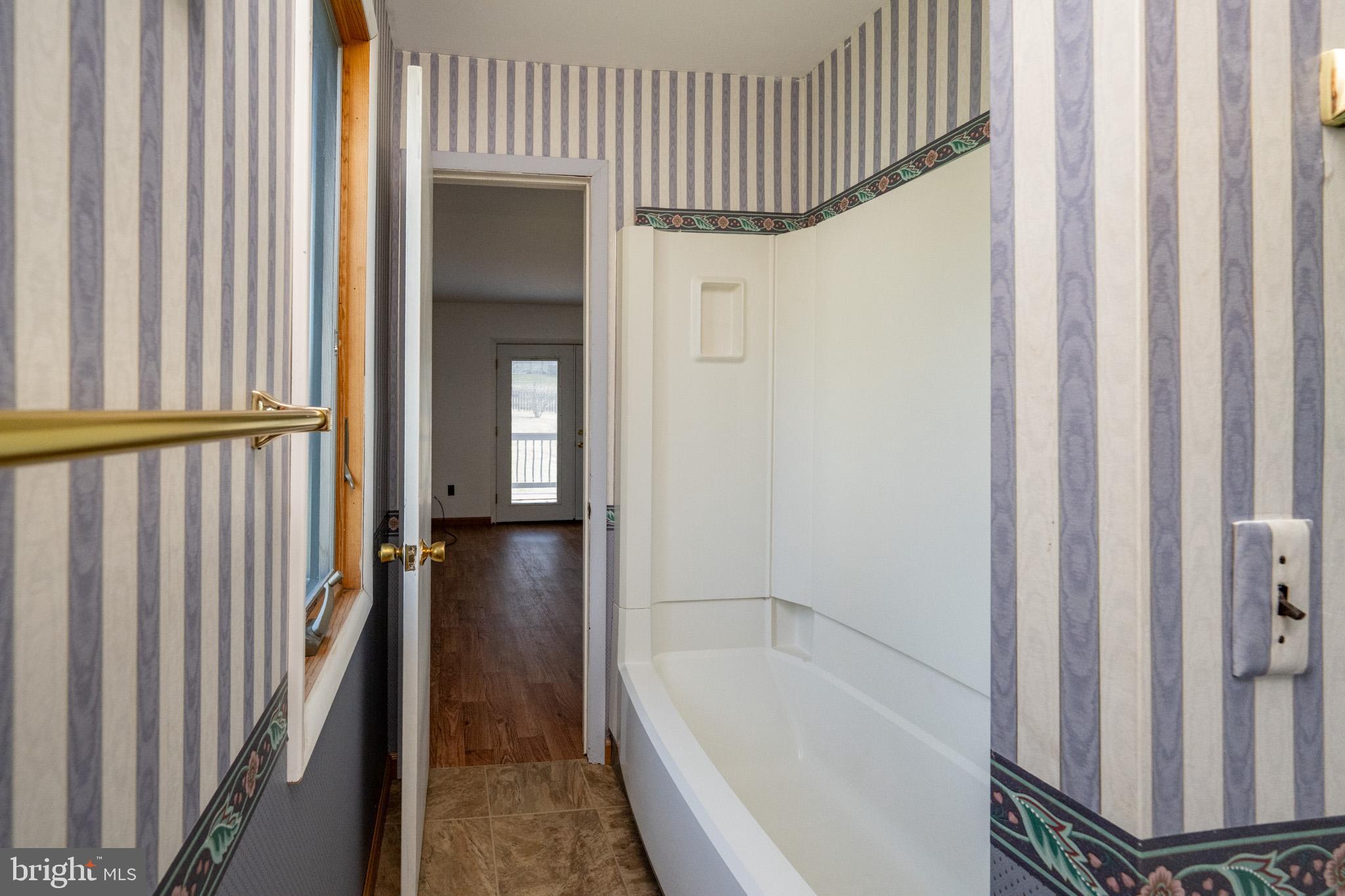 MITCHELL MANOR - Residential