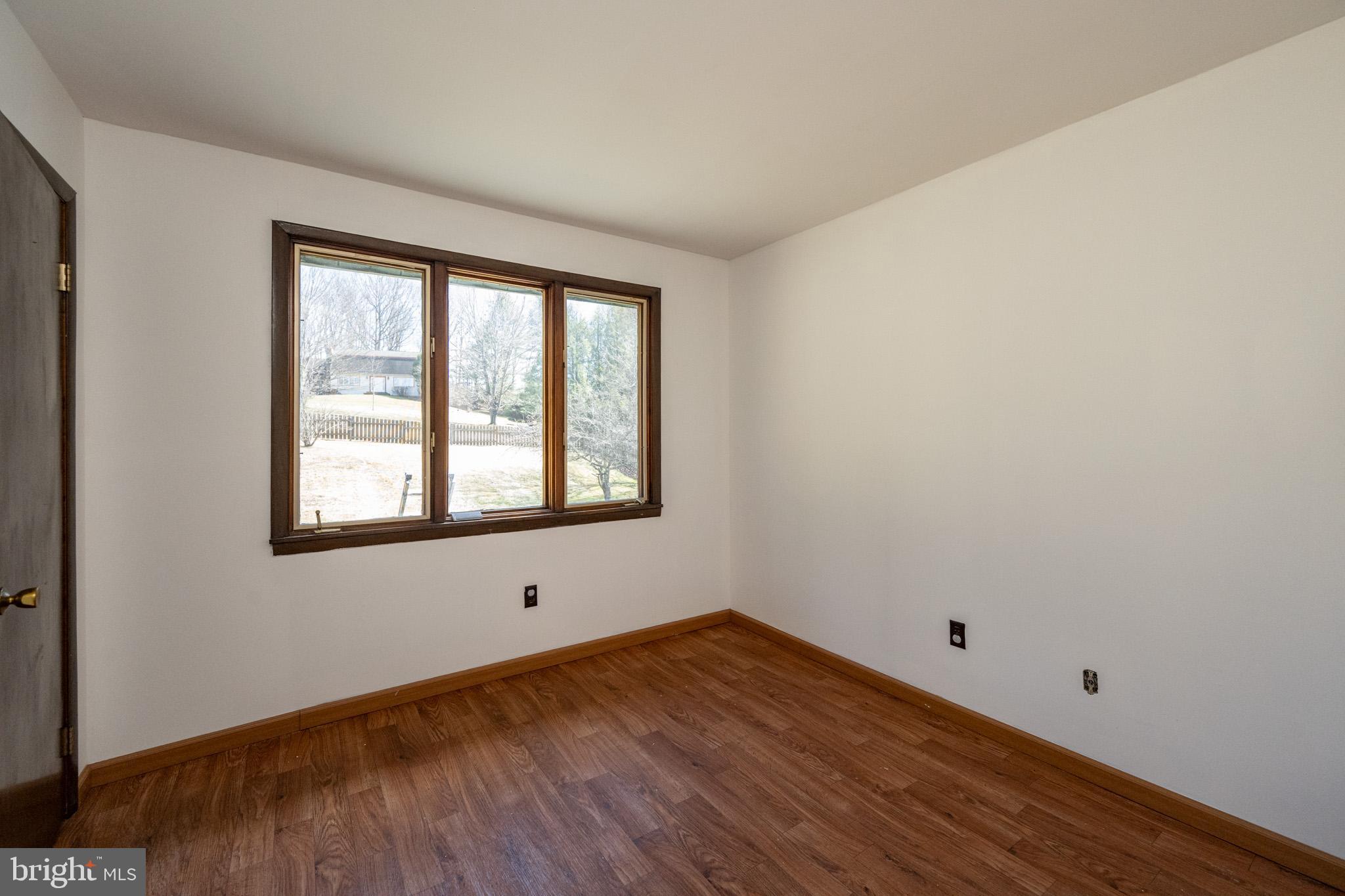 MITCHELL MANOR - Residential