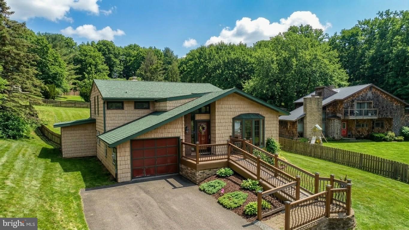 MITCHELL MANOR - Residential