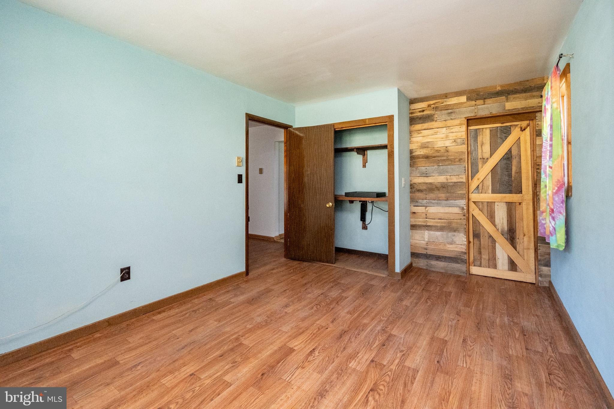 MITCHELL MANOR - Residential