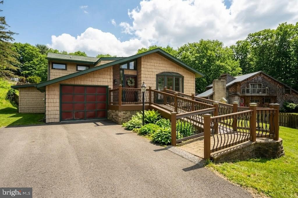 MITCHELL MANOR - Residential